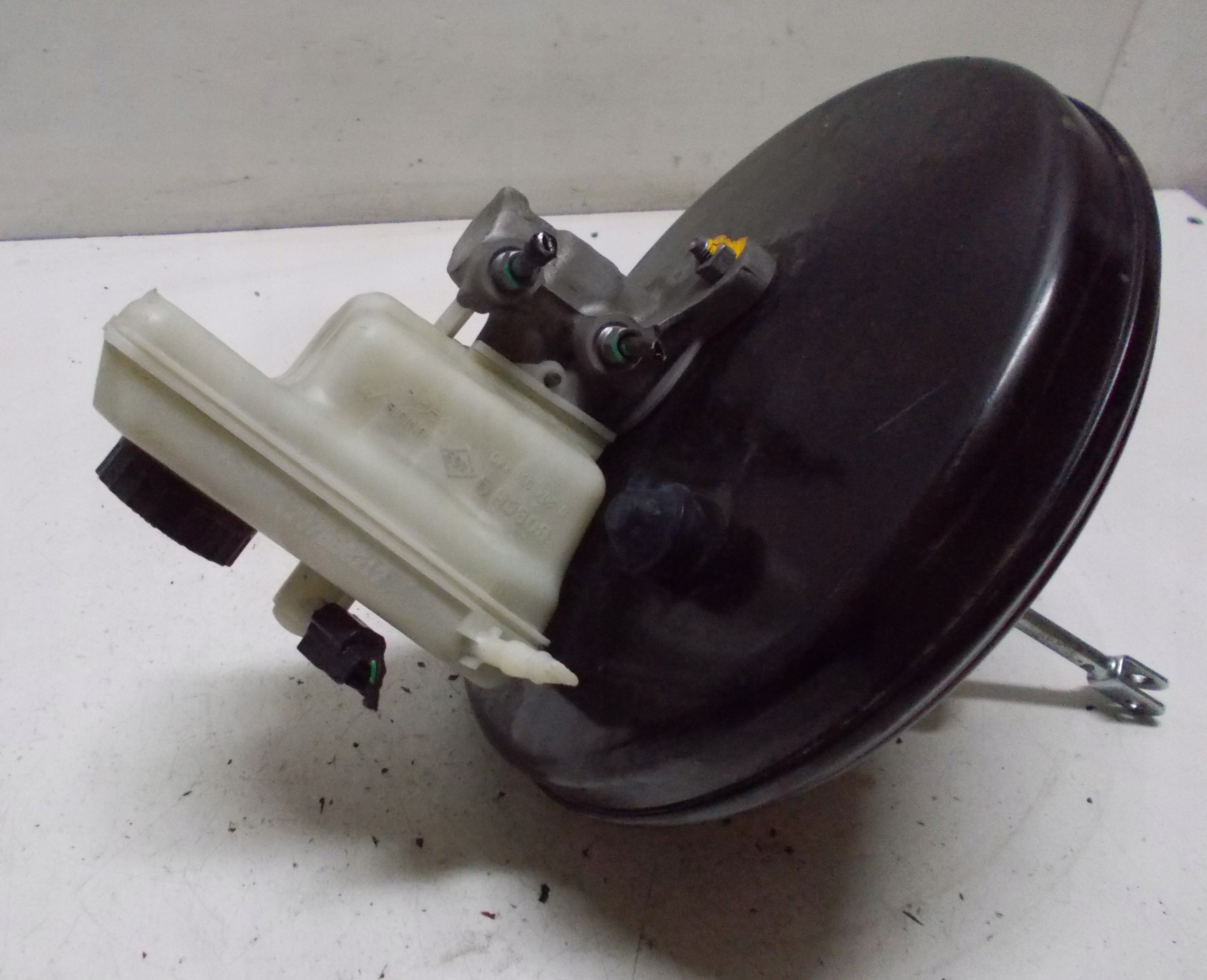 RENAULT LATITUDE 3.0 DCI 12R Servo bremsen 472100021R