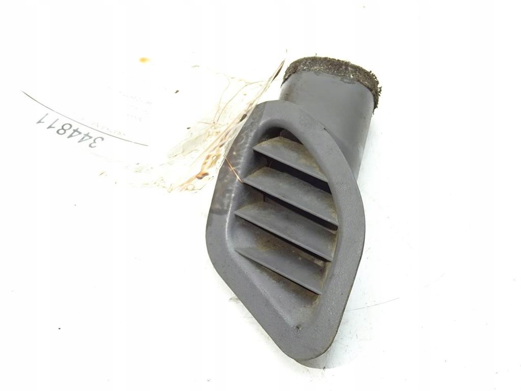 Вентиляційна решітка Nissan Terrano II 93-06