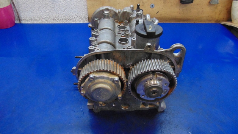 testata del cilindro coperchio AUDI A1 82A 1.0TFSI