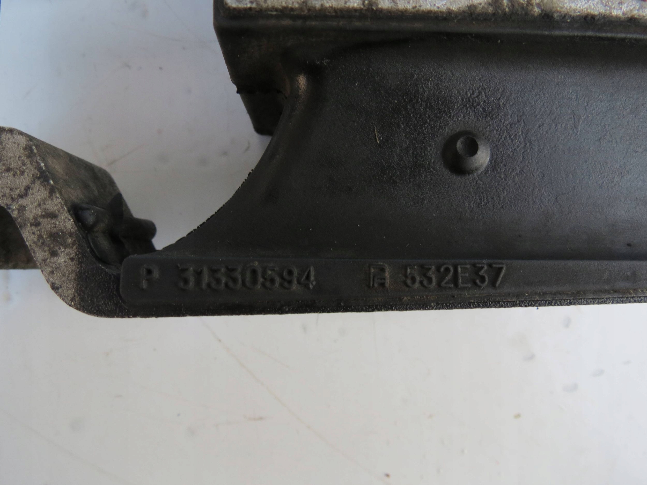 holder engine mount VOLVO XC90 2.0 31330594