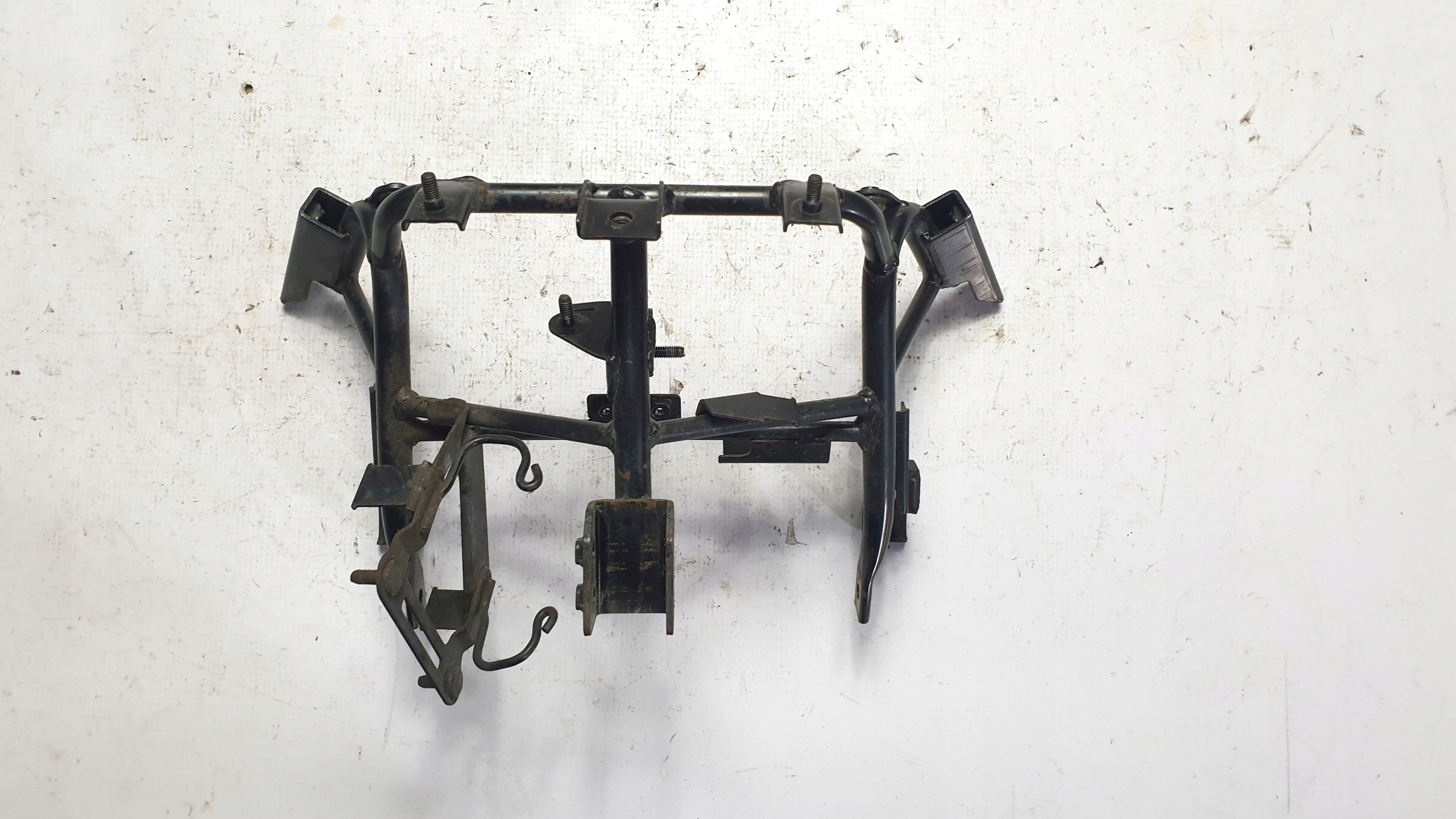 STELAZ CZASZY PRZOD KYMCO DINK STREET 125