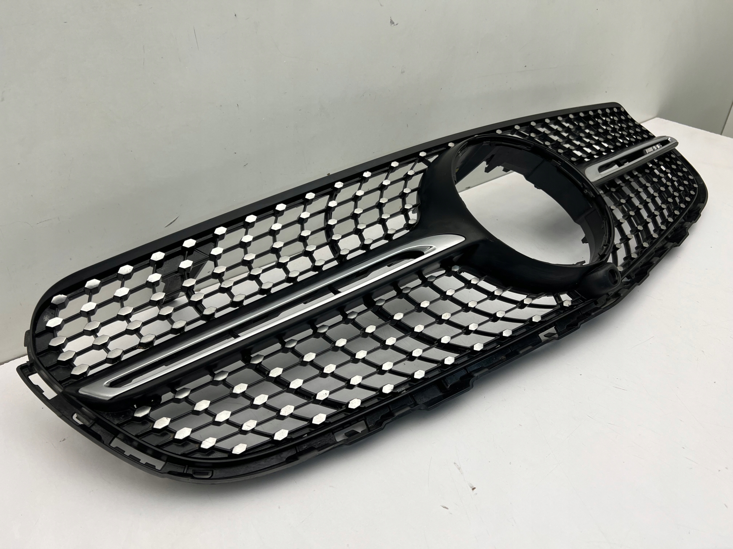 MERCEDES GLC W253 X253 AMG LIFT ATRAPA GRILL CHROM ZDERZAKA PRZEDNIEGO N Producent części Mercedes-Benz OE