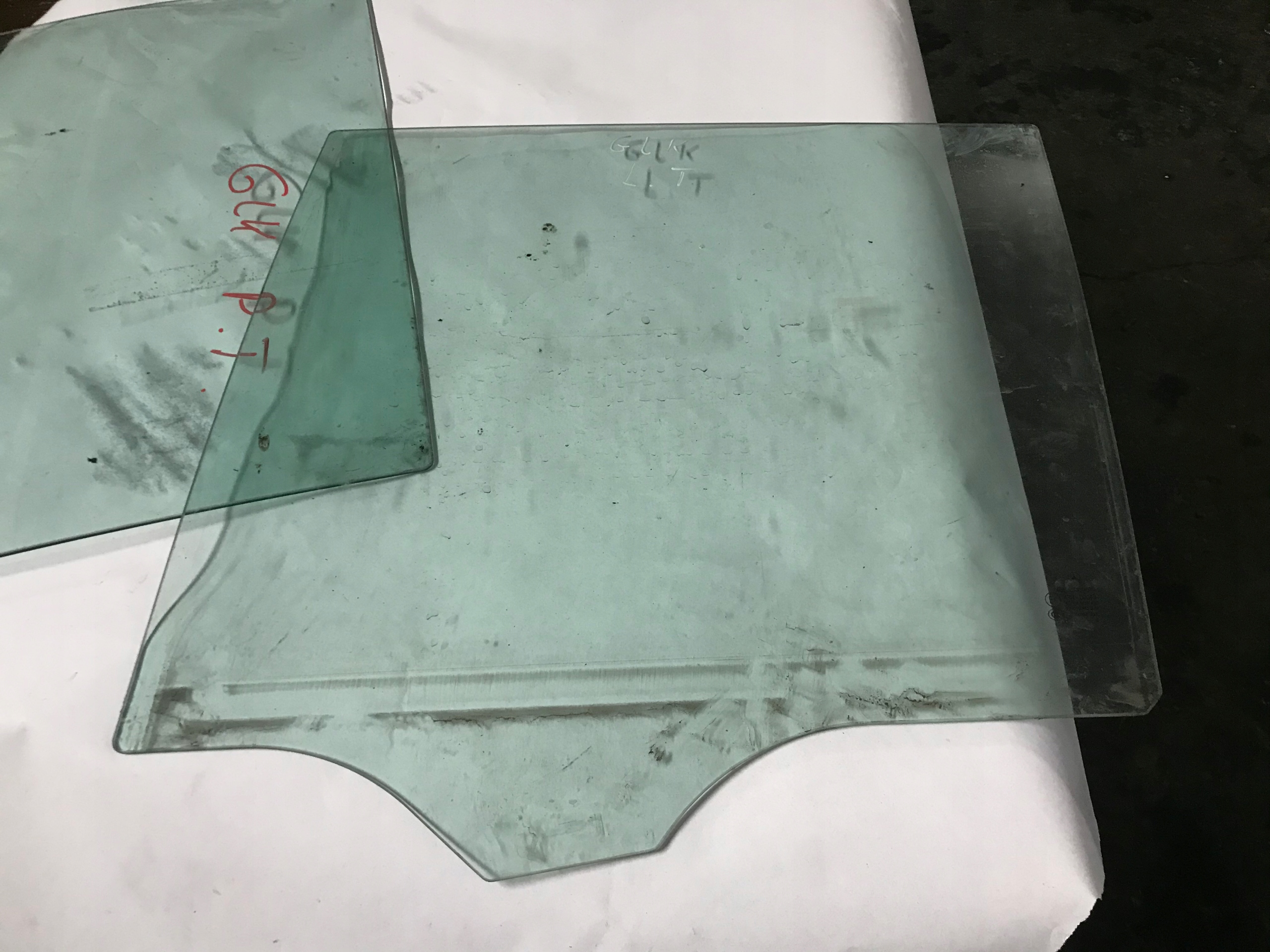 MERCEDES X204 GLK window door rear part left