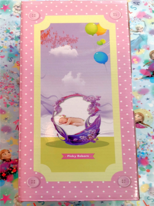 REALISTYCZNA LALKA REBORN KEIUMI – 55 CM, RÓŻOWA, NIEMOWLĘ, JAK ŻYWE Kolor dominujący wielokolorowy