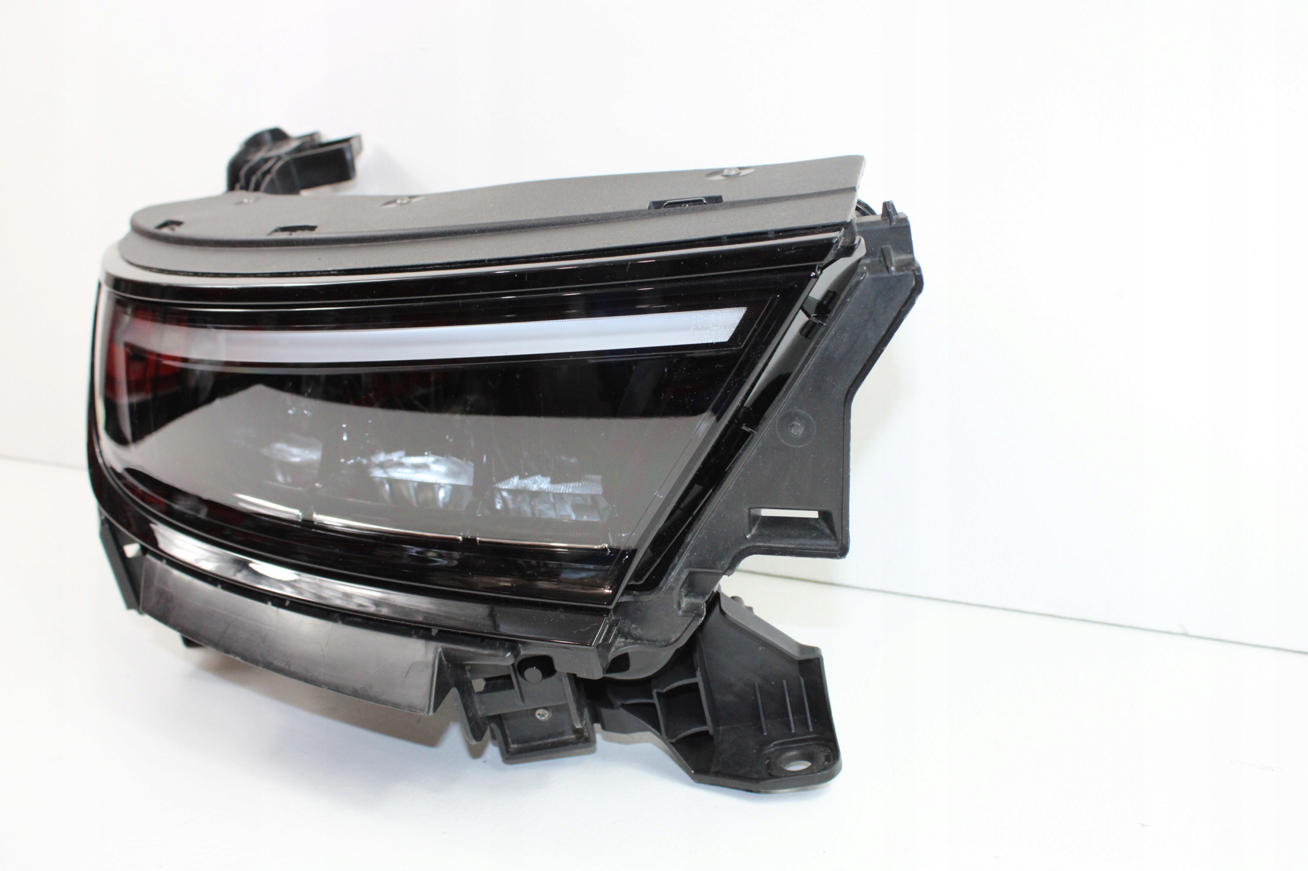 OPEL MOKKA B 2020-2024 REFLEKTOR right Z frame BLACK original 9837331580