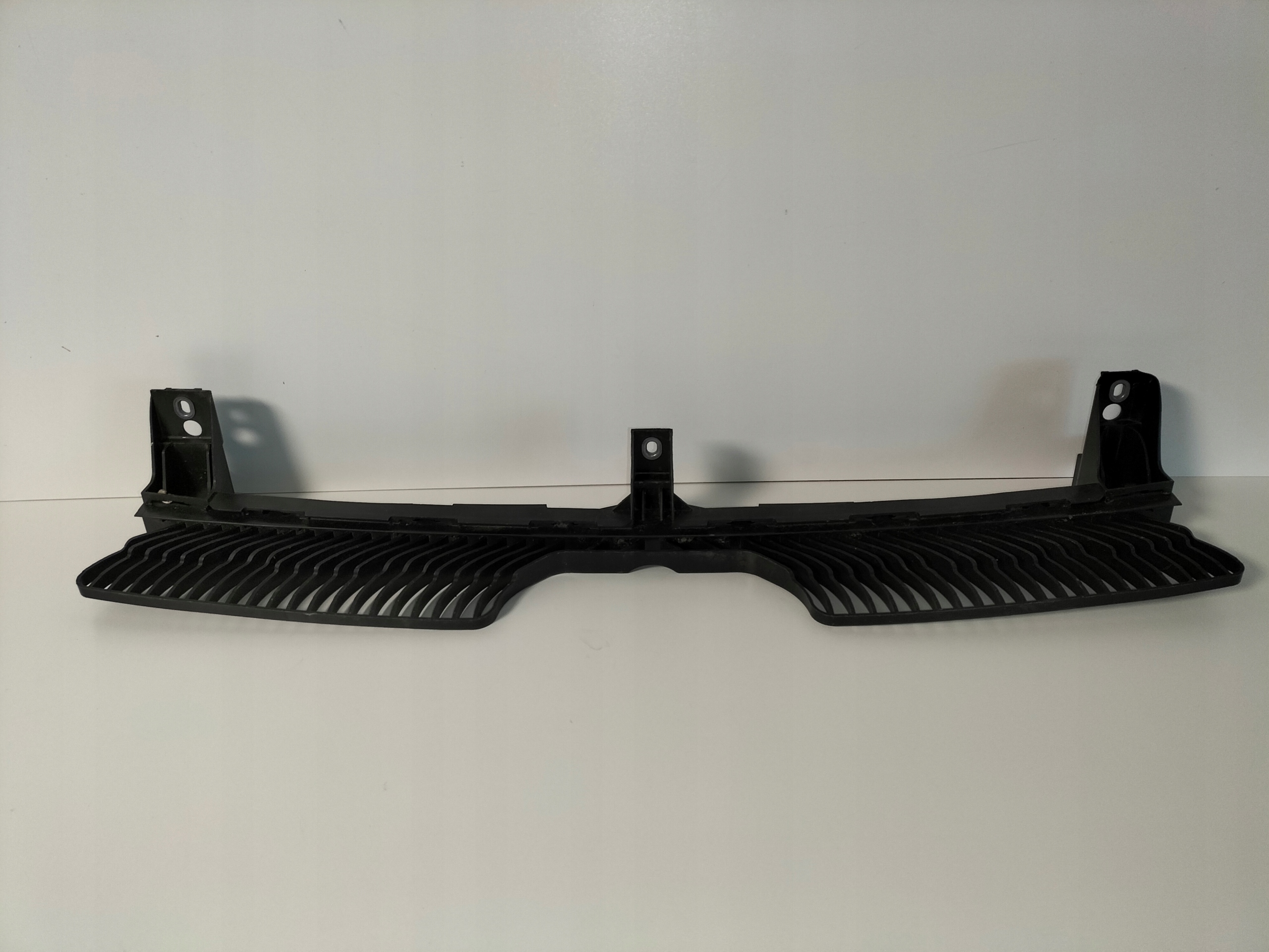 bumper bracket front central console grille VW TIGUAN II LIFT 20