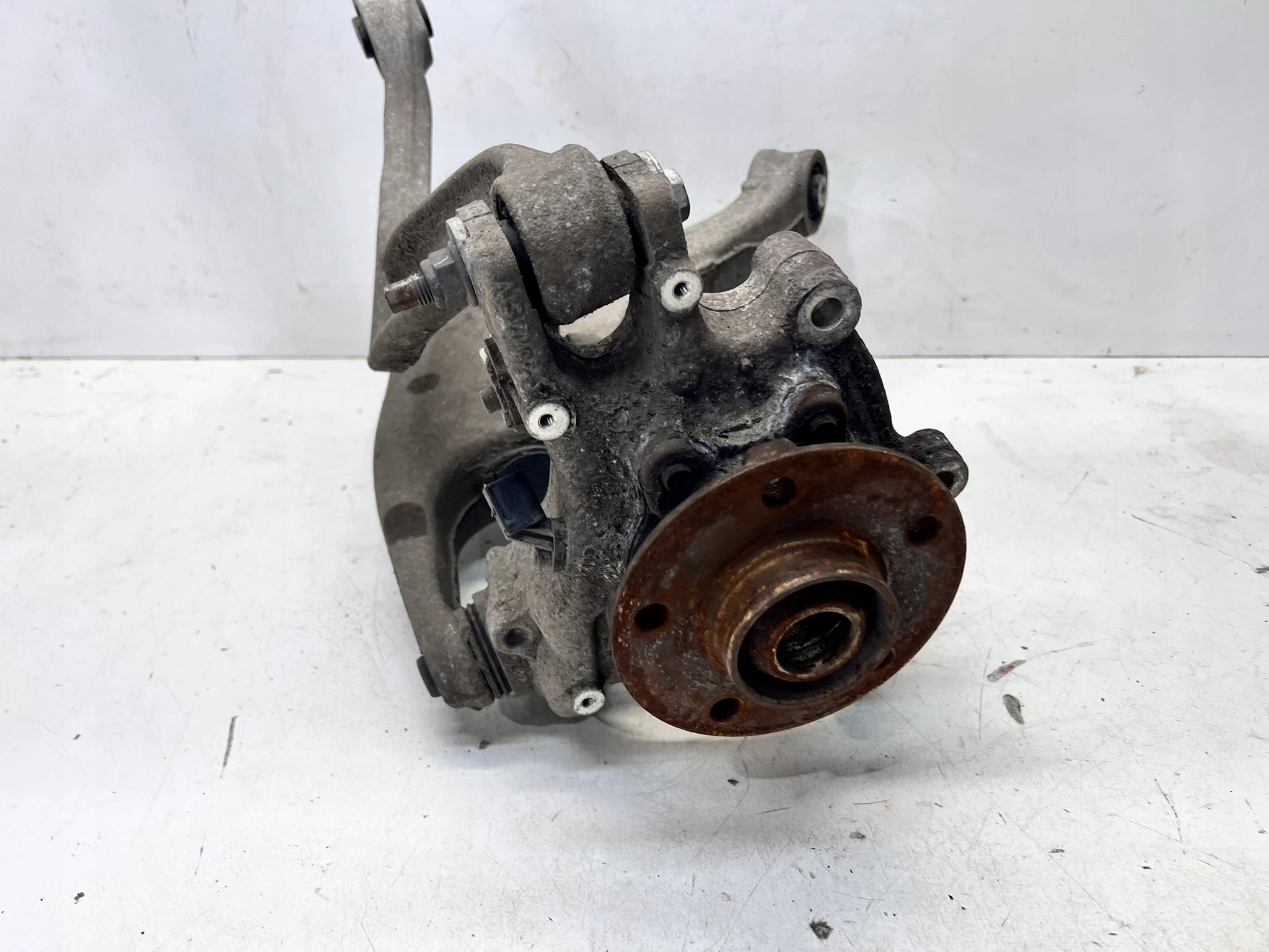 swing right rear part AUDI A6 C7 A7 Q5 8R0505312F complete