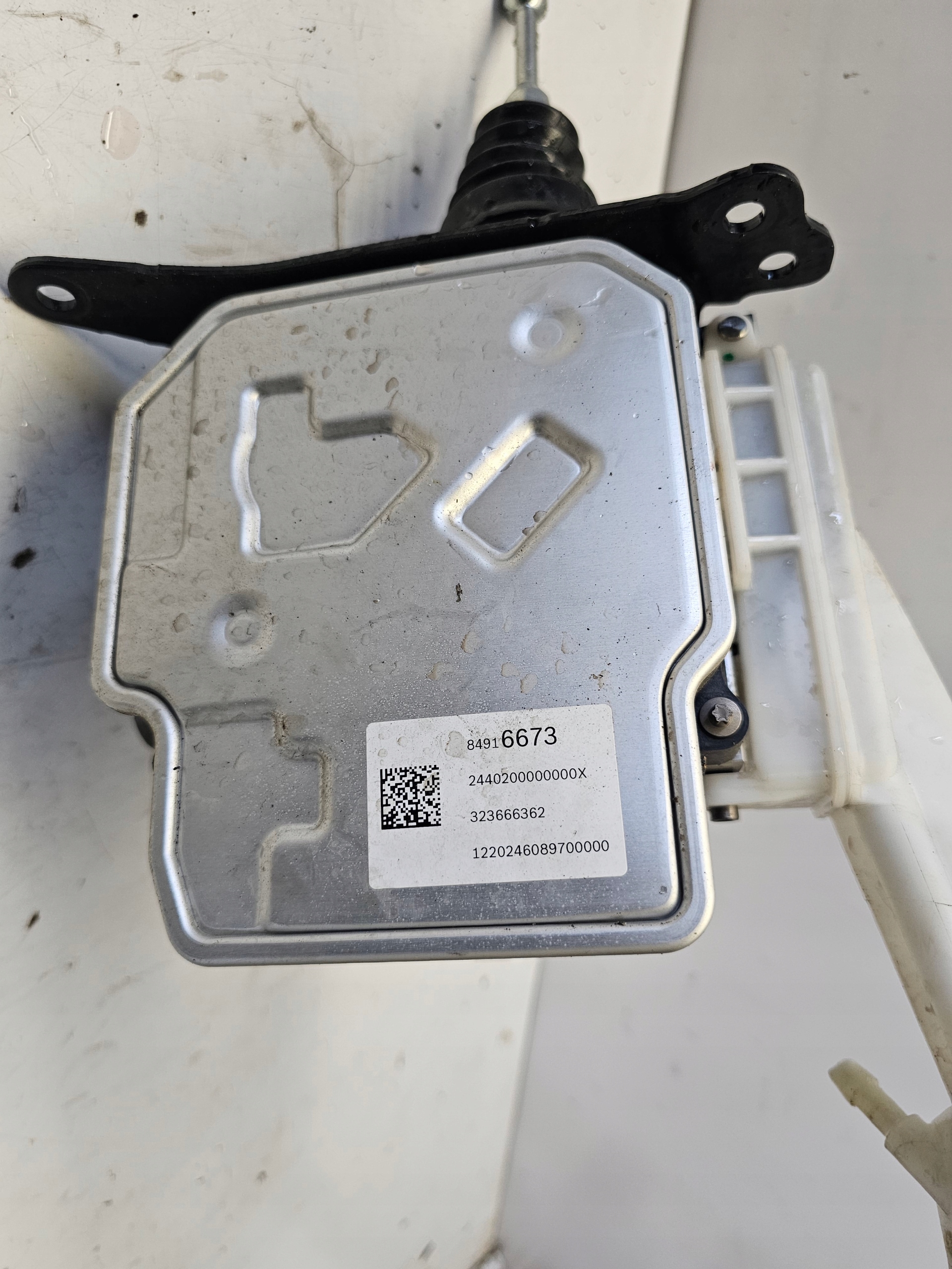 OPEL INSIGNIA B LIFT pump servo control unit ABS 84916673