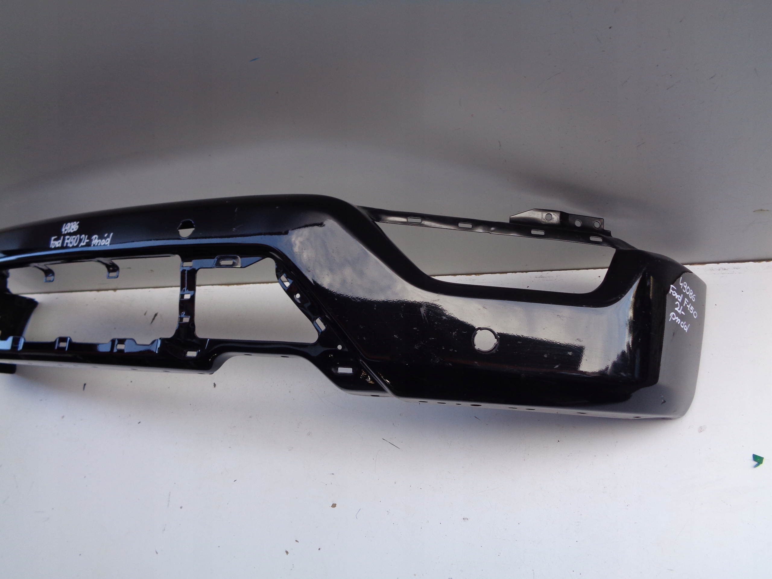 Frontstoßstange FORD F150 21- NR 49086