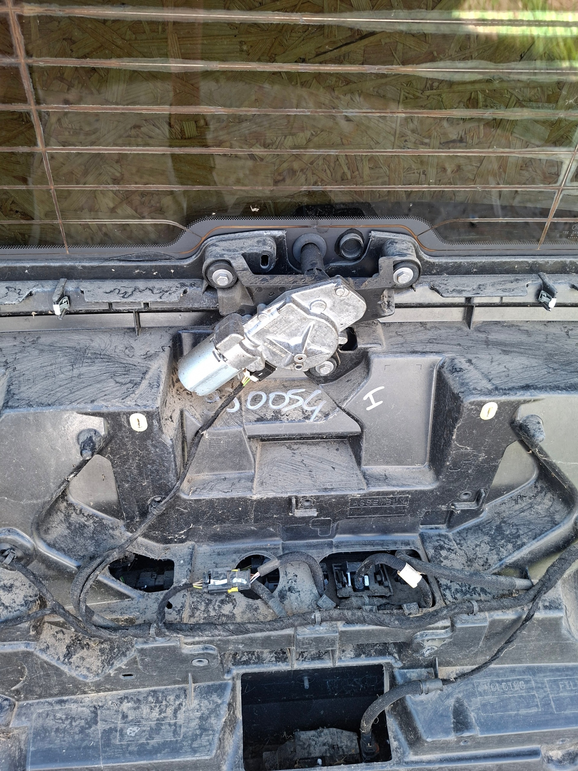 trunk door boot rear part PEUGEOT 5008