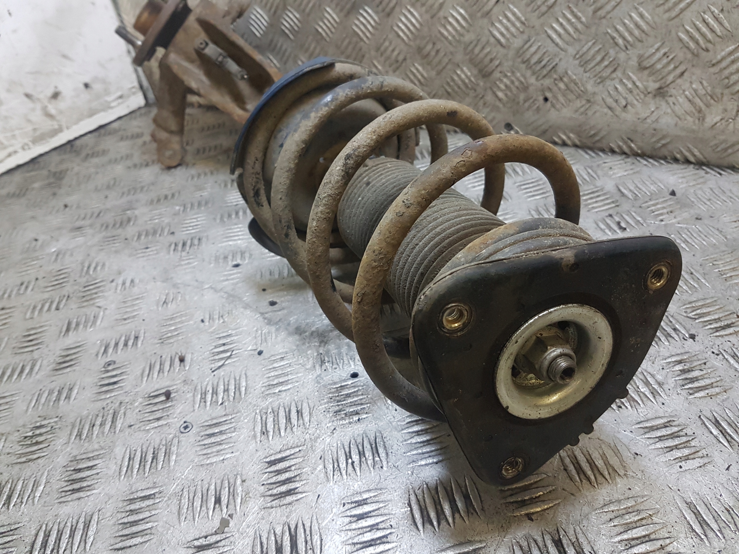 MCPERSON swing left front front FORD FOCUS MK2