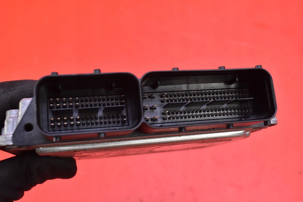 control unit computer of the engine 03L906018CN 0281018227 AUDI Q3 8U 2.0 TDI 140 KM