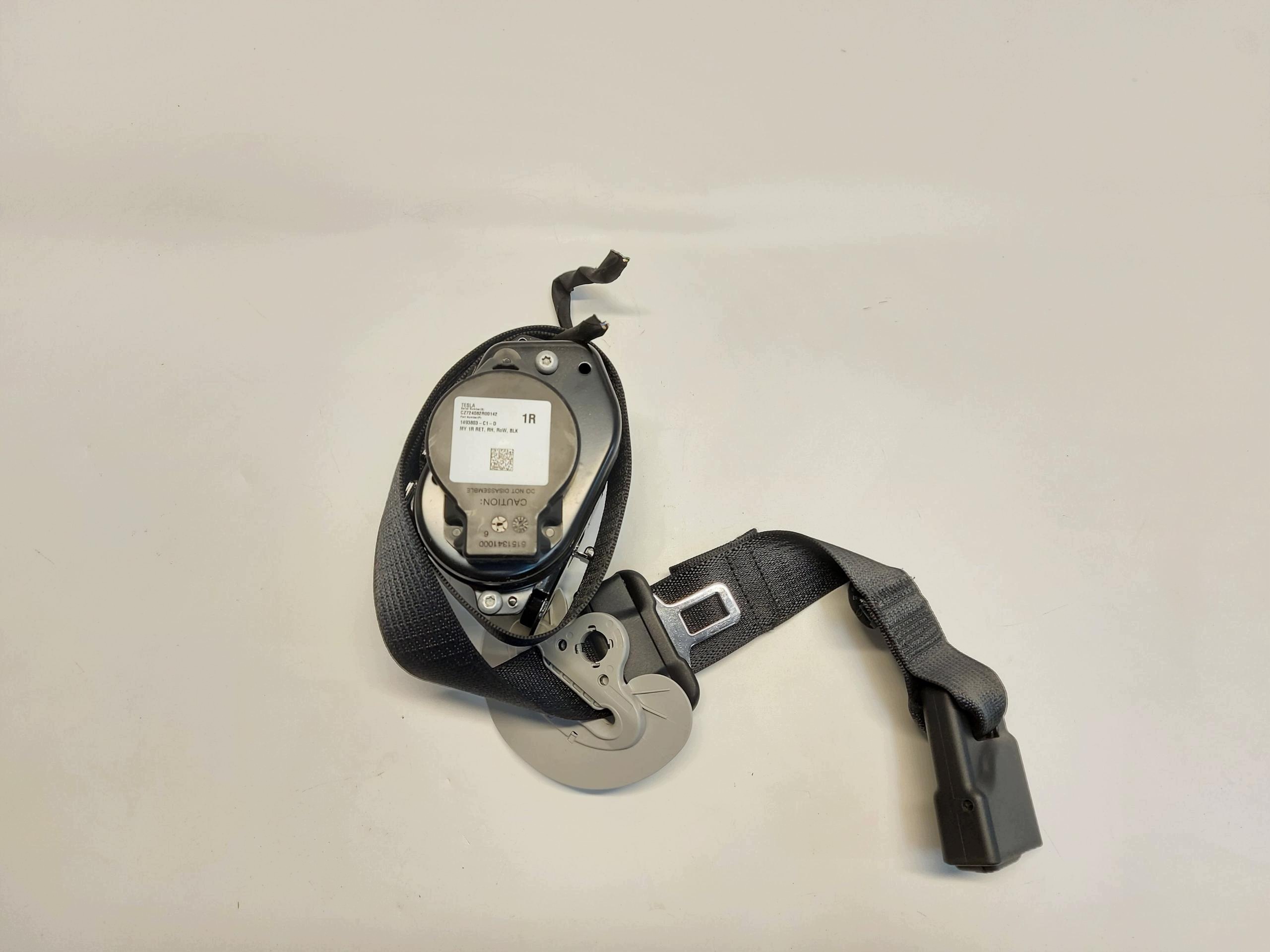 TESLA MODEL Y 2024r tension belt safety right front 1493803-C1-D