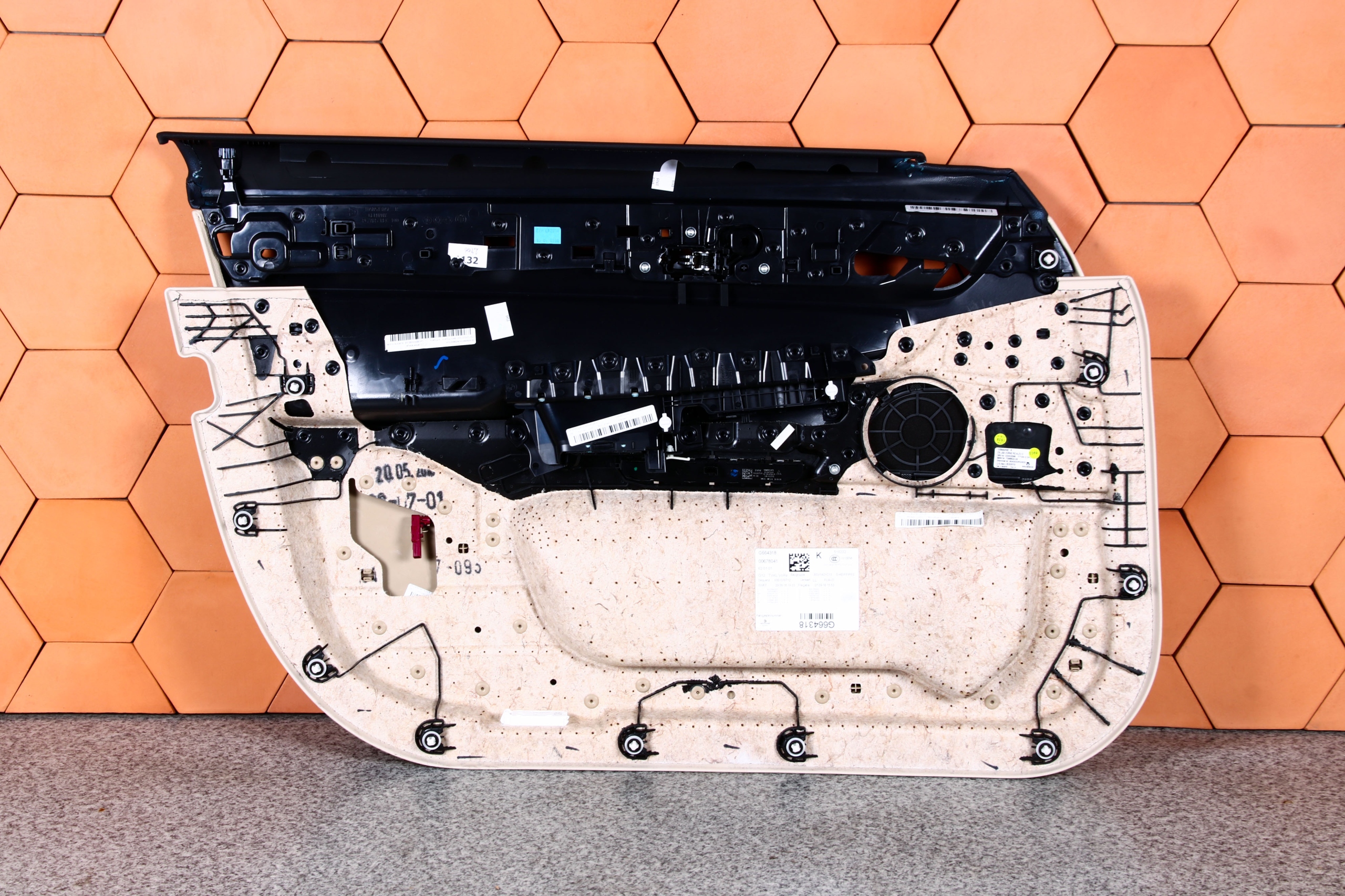 BMW G11 G12 side door right front CANBERRABEIGE