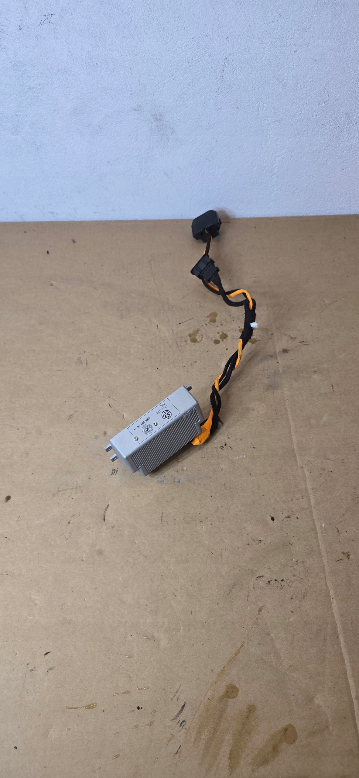 PRZETWORNICA NAPIĘCIA AUDI A4 B8 8K0907155H