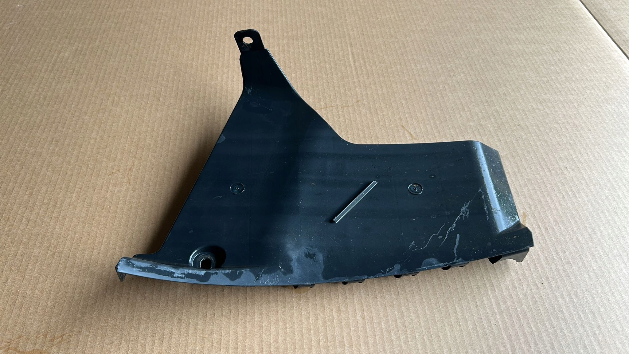 CHLAPACZ bal far hátsó TOYOTA COROLLA E21 KOMBI 19
