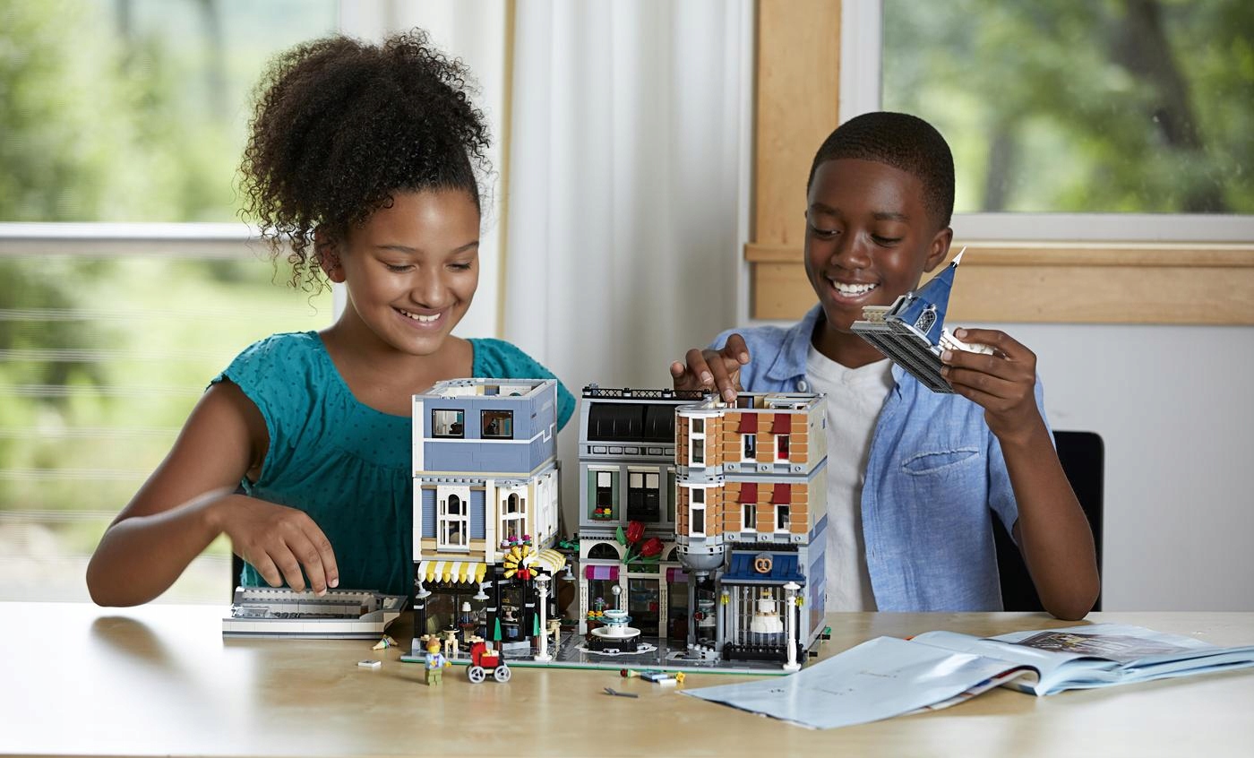 LEGO Creator Expert Plac Zgromadzeń 10255 OUTLET Marka LEGO