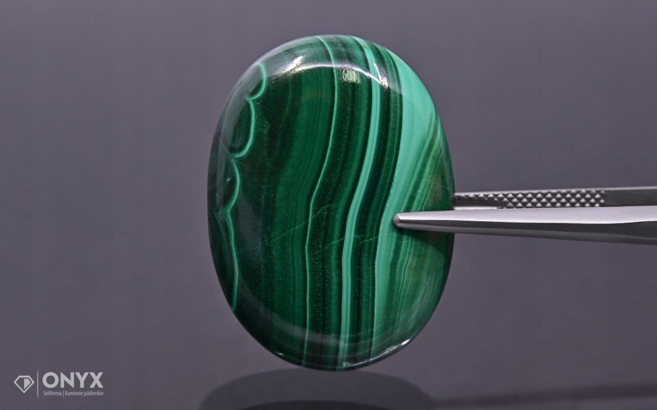 Malachit kabošon ovál 30x22 mm