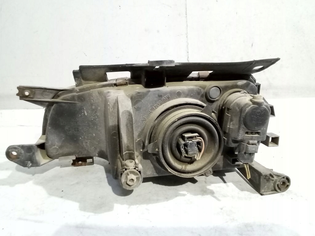 Peugeot Partner and light right front front