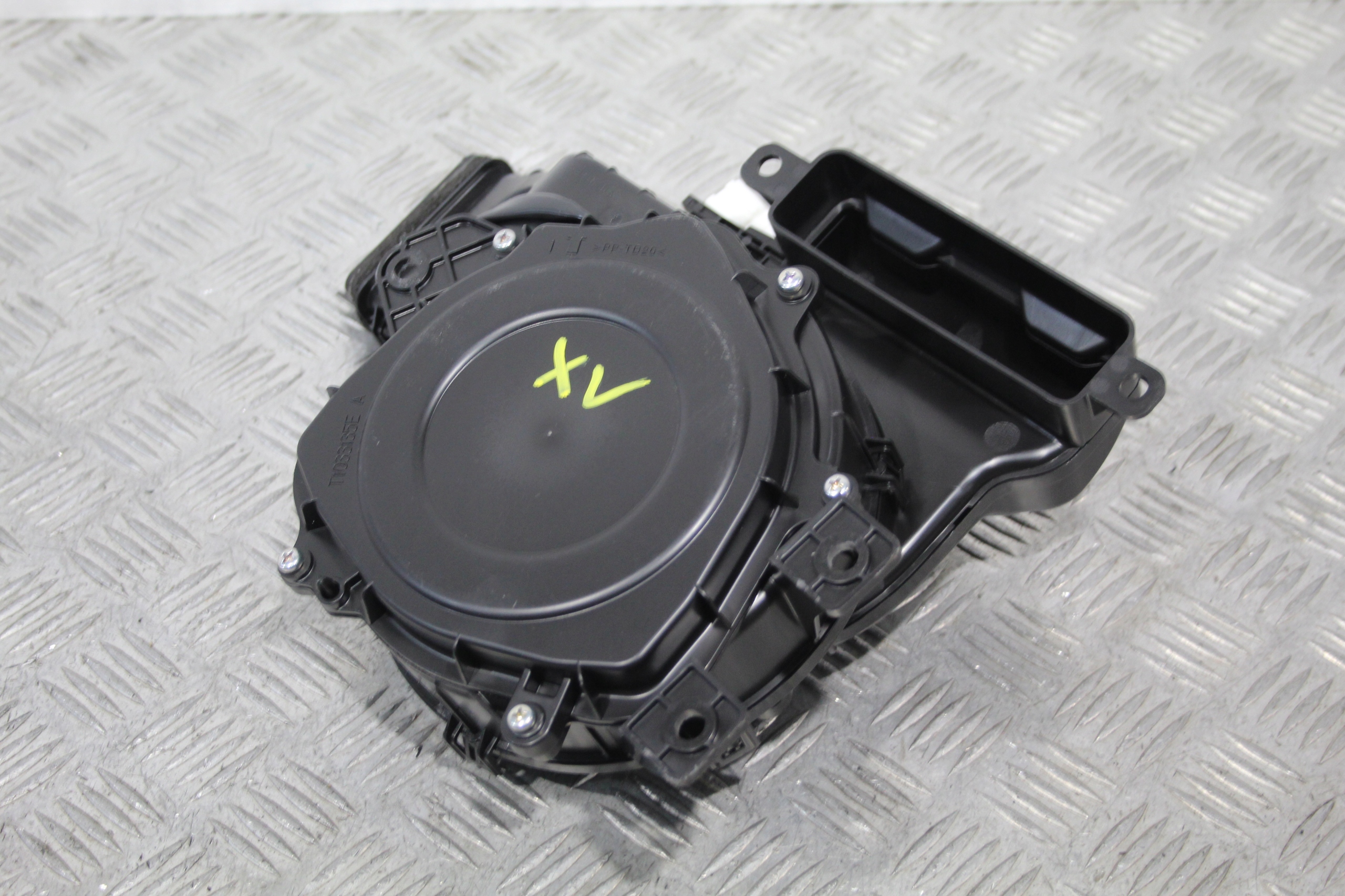 DMUCHAWA LÜFTER SUBARU XV LIFT T1033135E