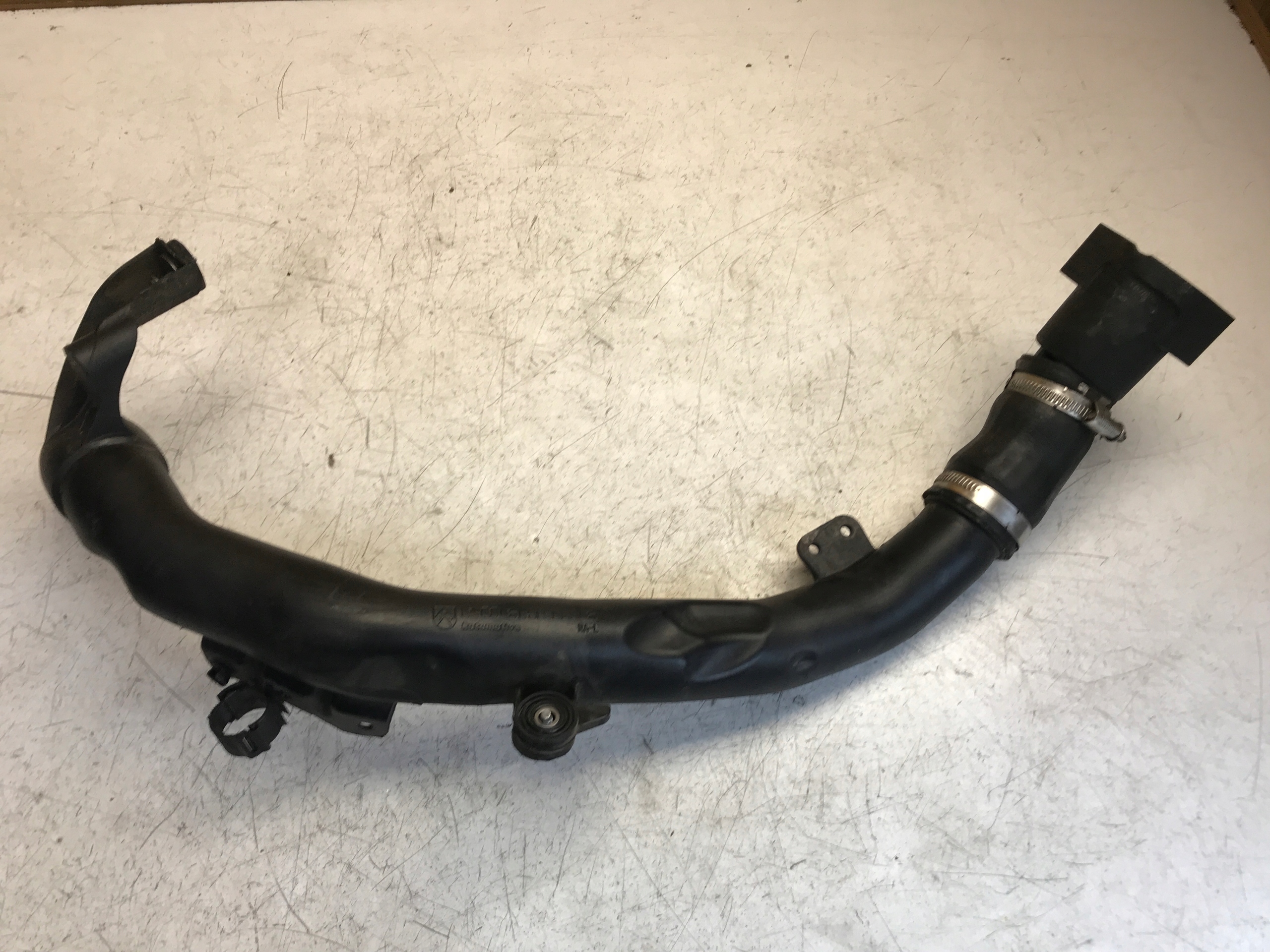 cijev prijenos interkulera VW SKODA AUDI 5N0145840G