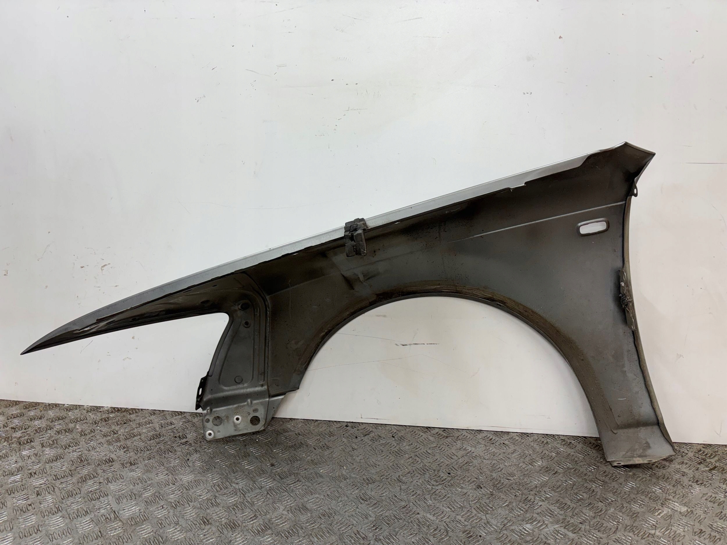 fender front front right AUDI A6 4F 04