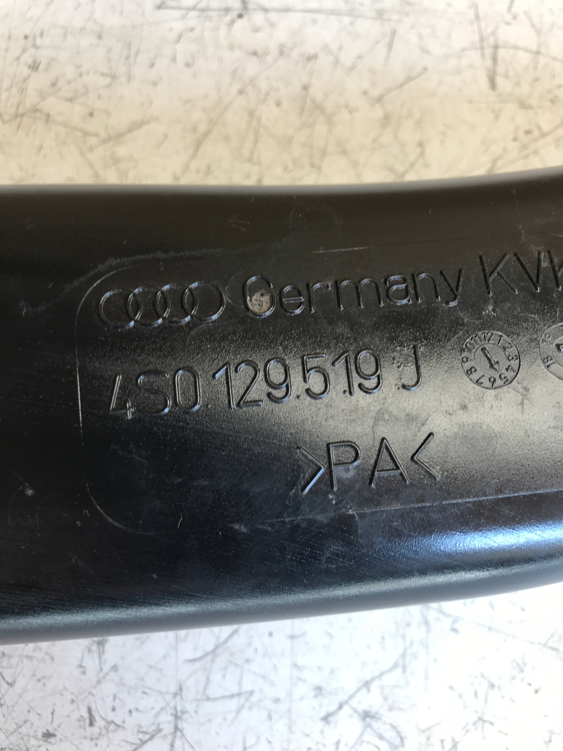AUDI R8 plus 4S pipe air hose drain