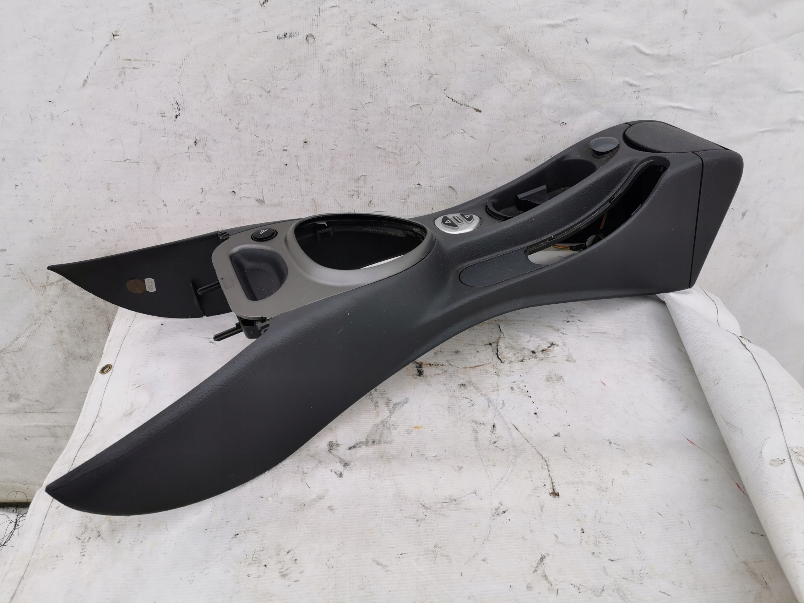 CITROEN C5 2 II X7 08- тунель середина подлокотник