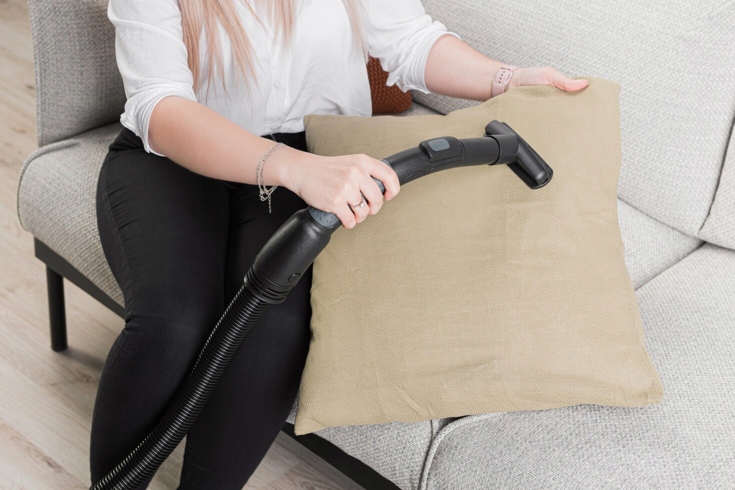 Odkurzacz bezworkowy Eta Stormy Animal 251790000 800W Hepa 13 Pojemnik 2,2l Kolor dominujący niebieski