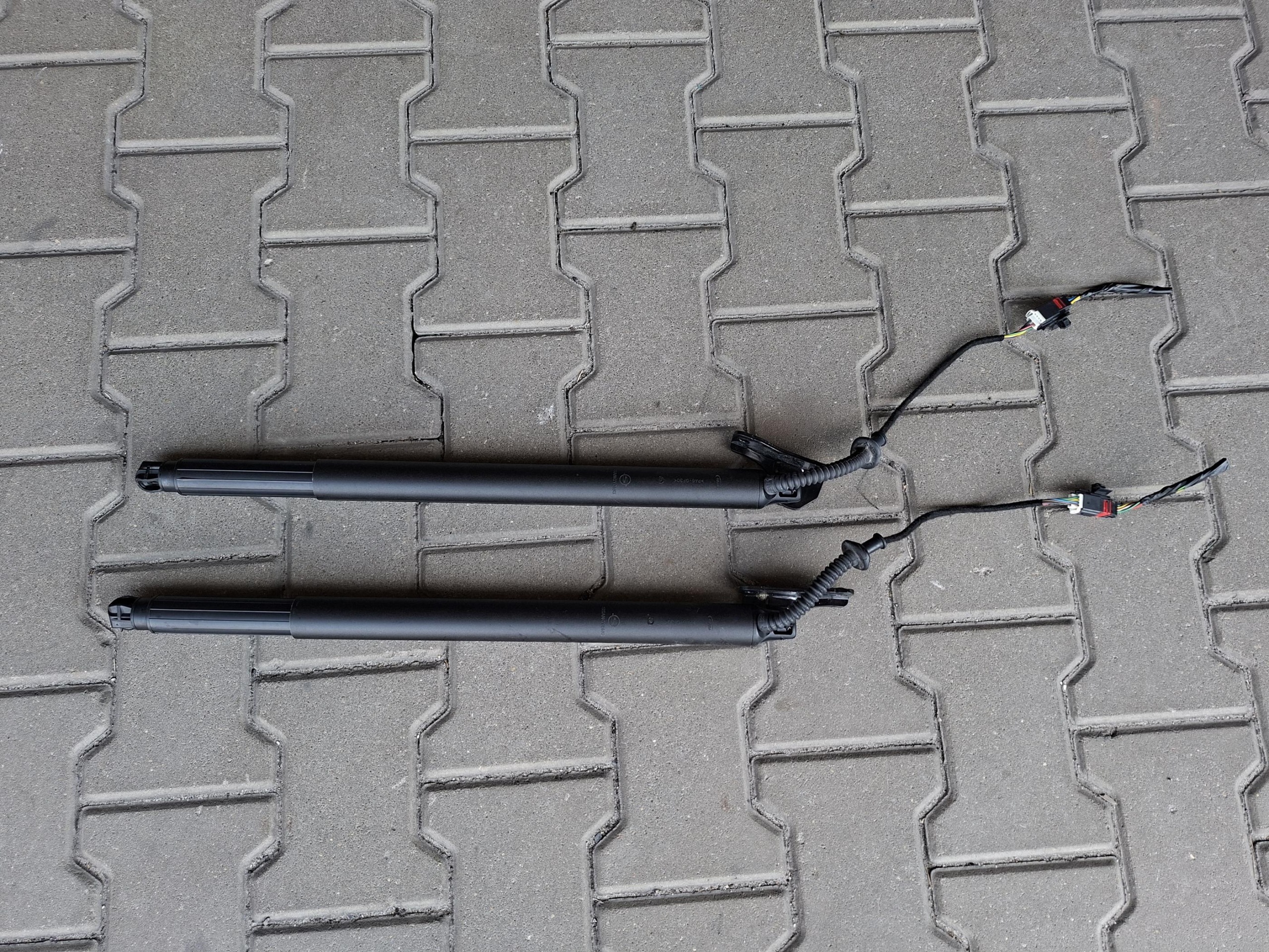 damper bonnet boot rear part rear left SSANGYONG KGM TORRES EVX