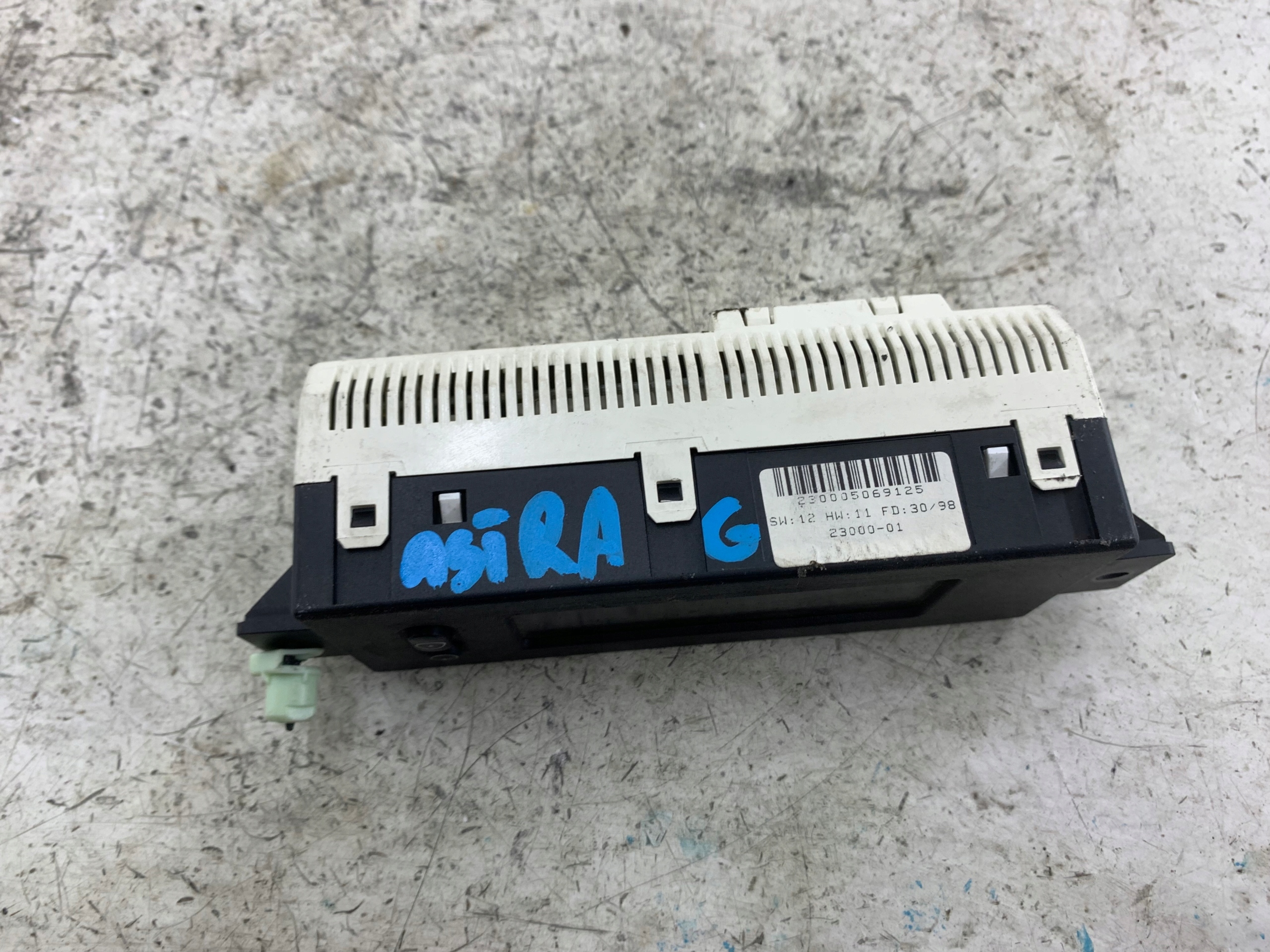 OPEL ASTRA III G display clock 09133266