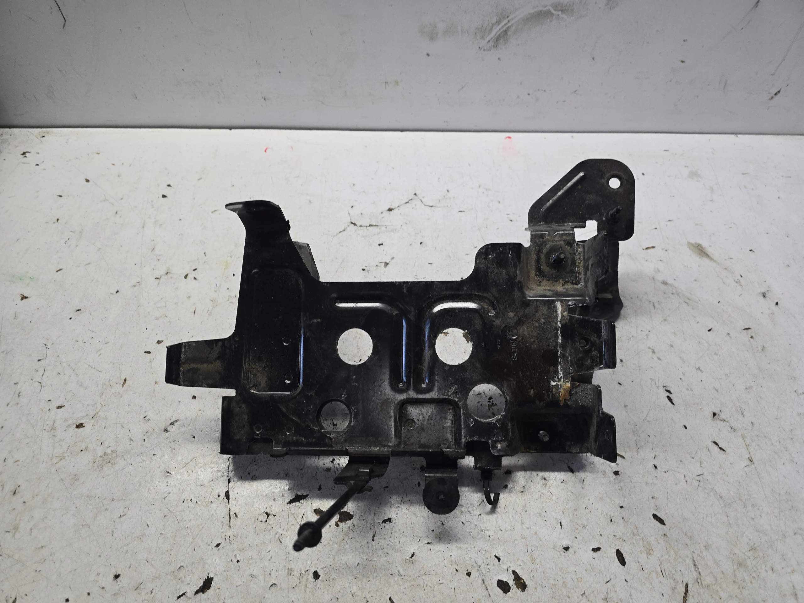 OPEL INSIGNIA B II Halter AKUMULATORA