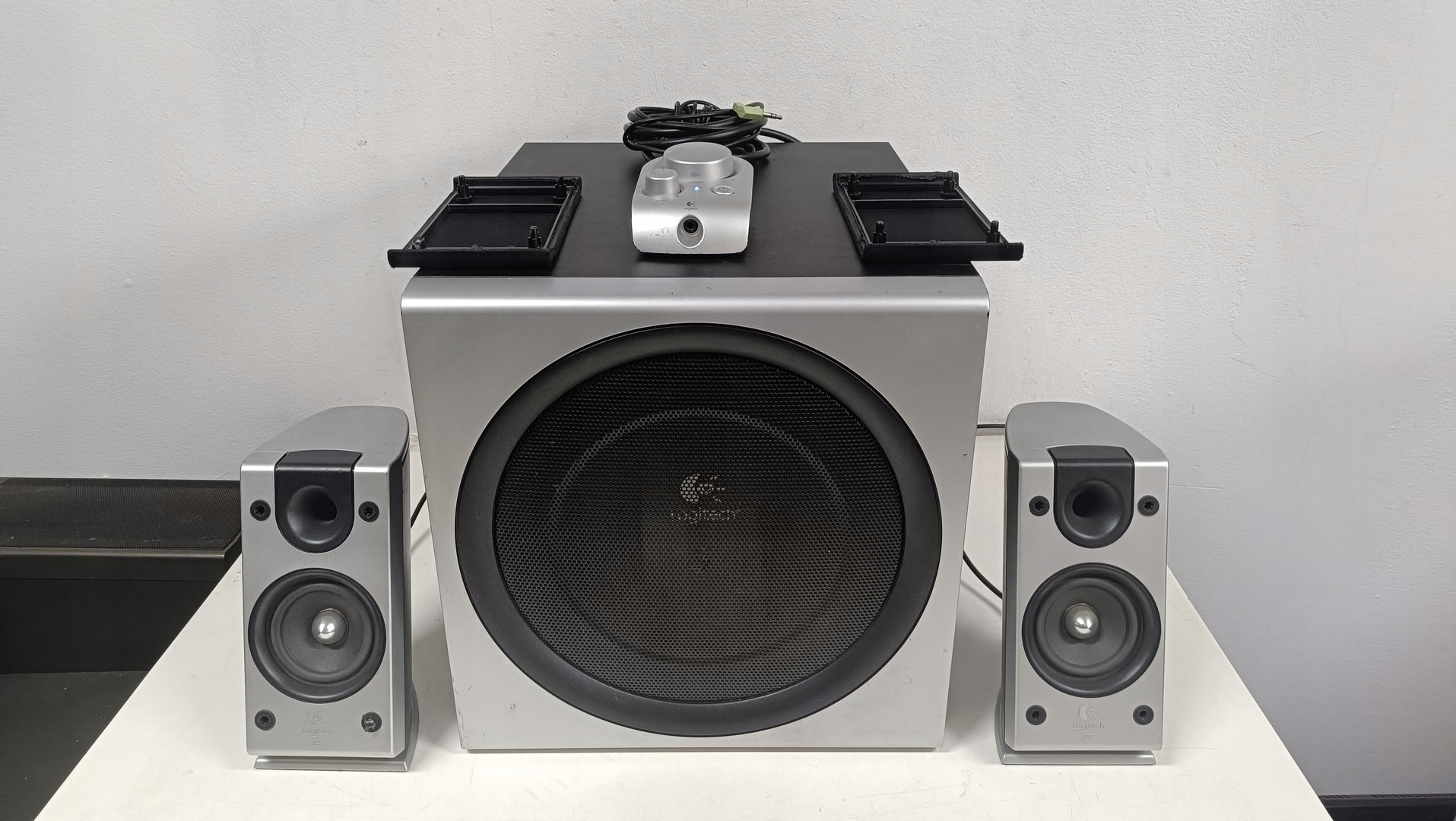 Głośniki LOGITECH Z-2300 2.1 subwoofer, 200W, THX