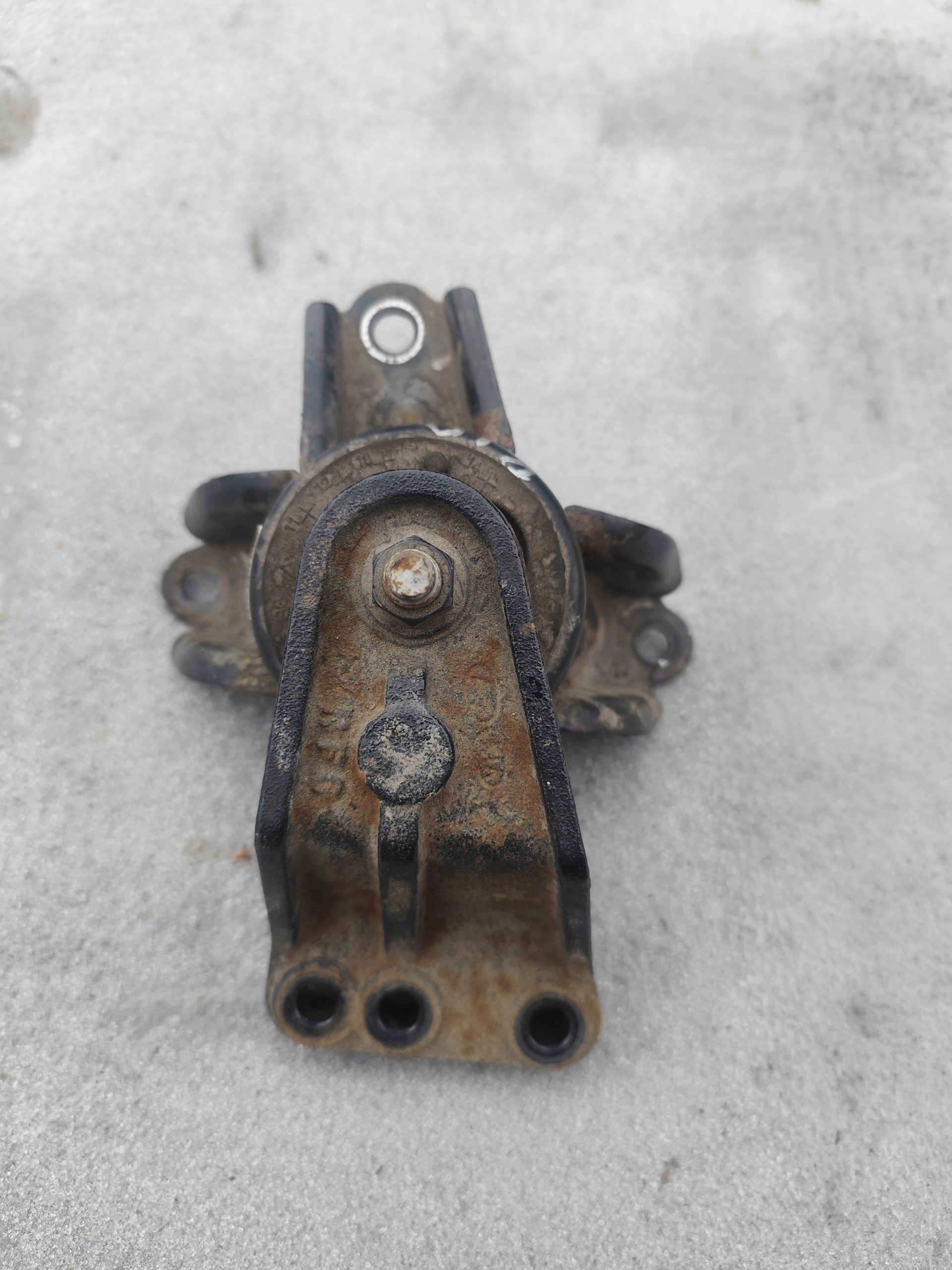 KIA RIO III 1.2 holder engine mount