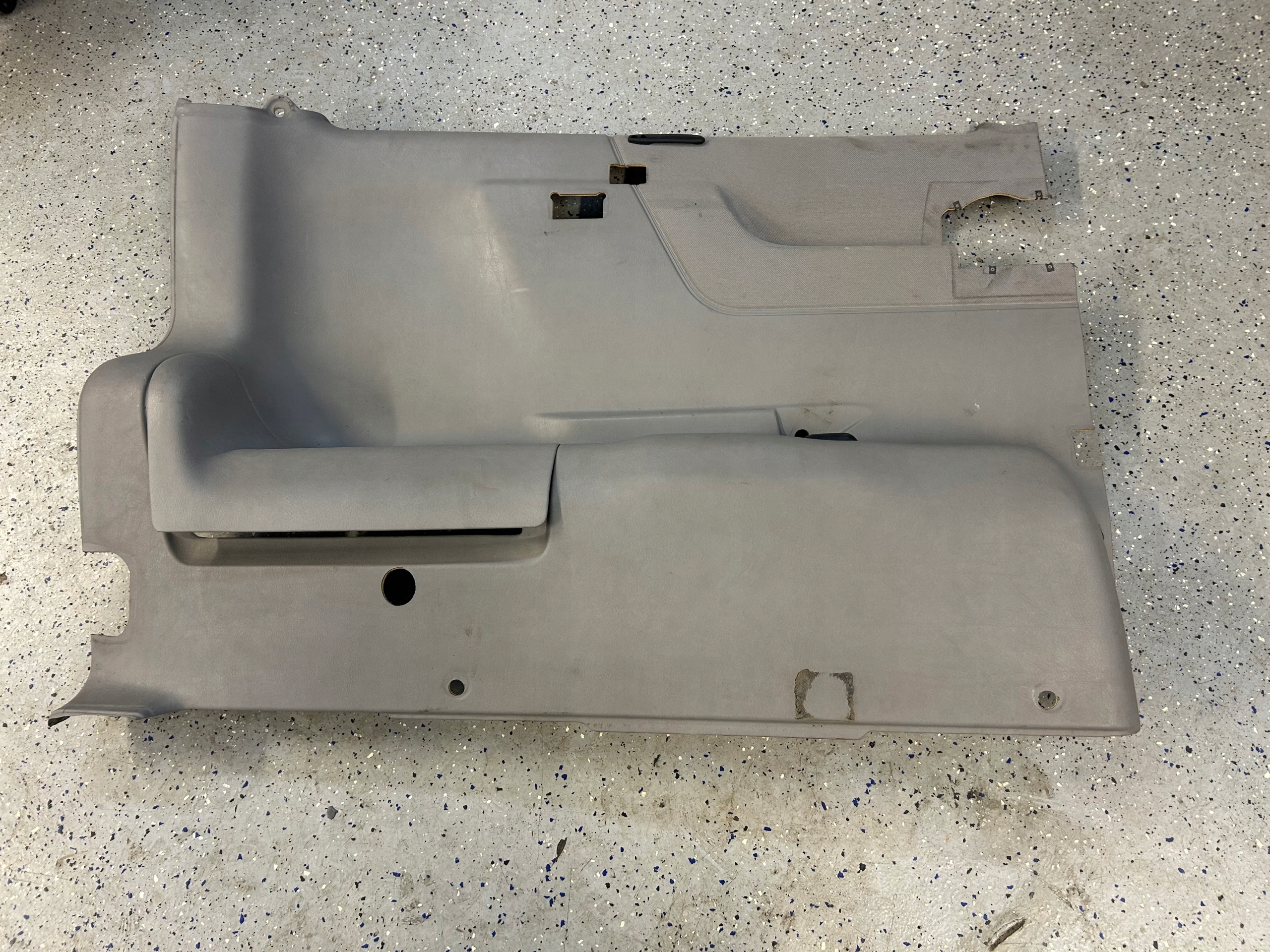 VW T4 CARAVELLE upholstery side rear part 7D0867035