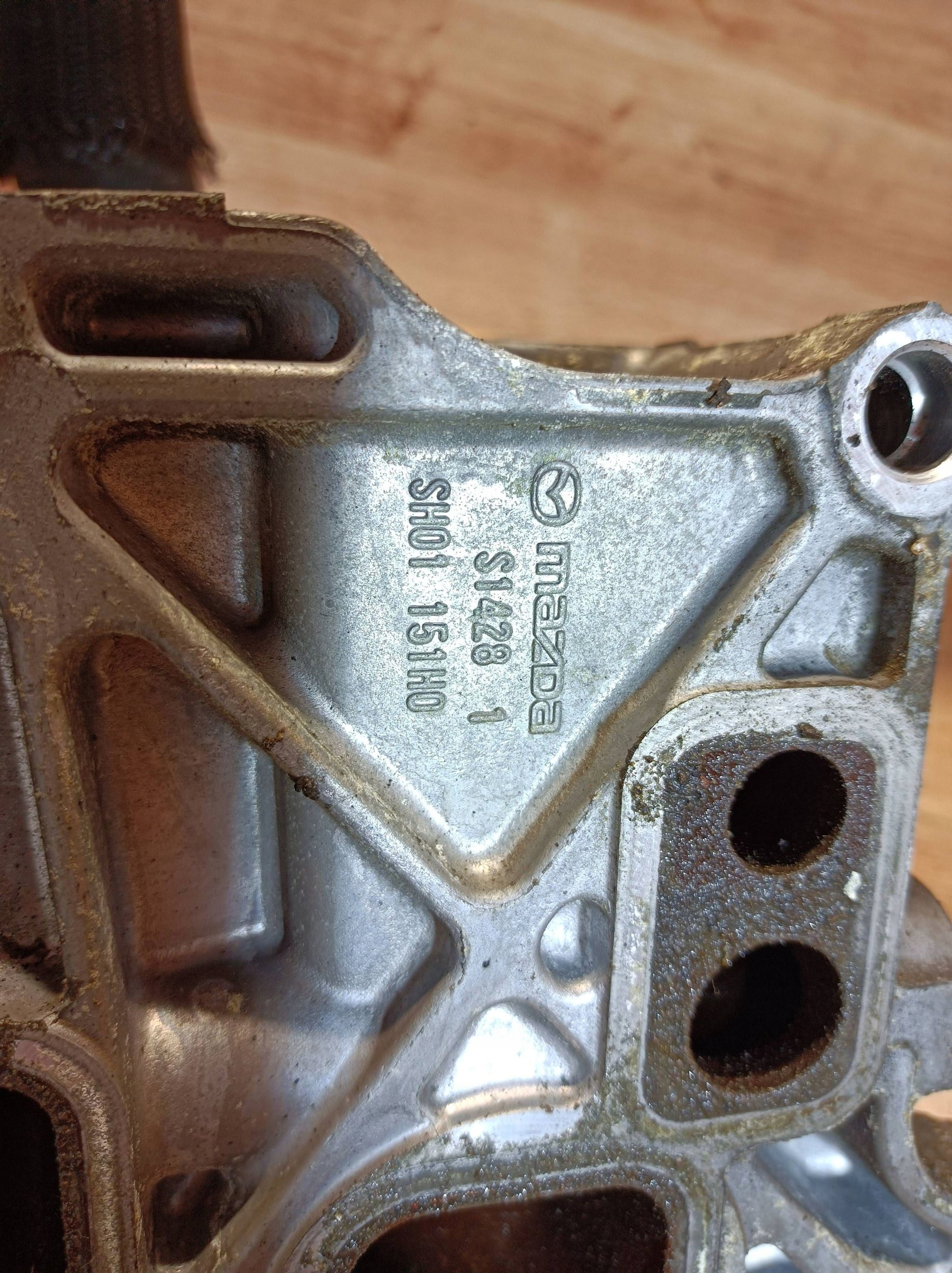 water pump Mazda 6 GJ 2.2 SH01151H0