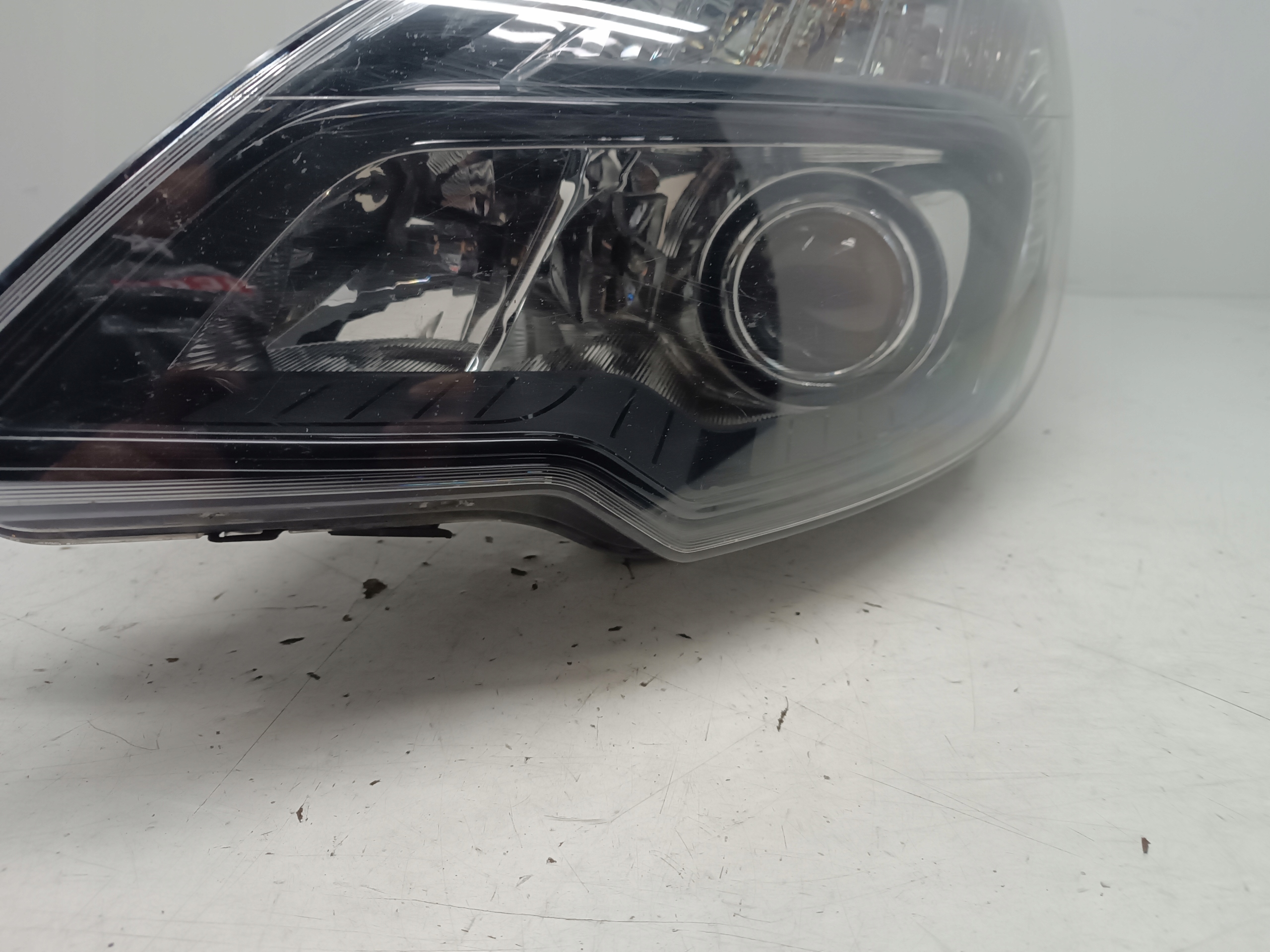 REFLEKTOR LEWY LAMPA PRZÓD SOCZEWKA 13253635 OPEL MERIVA B 10-14