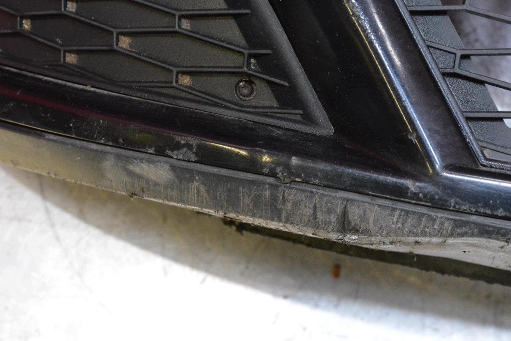 bumper front front LZ9Y PDC SEAT ALTEA XL LIFT 09-13
