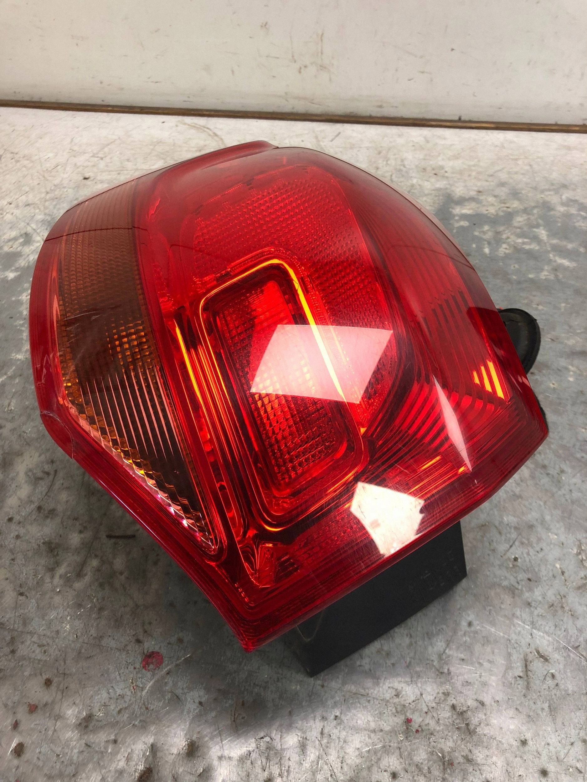 light left rear part OPEL ASTRA J KOMBI 13282242