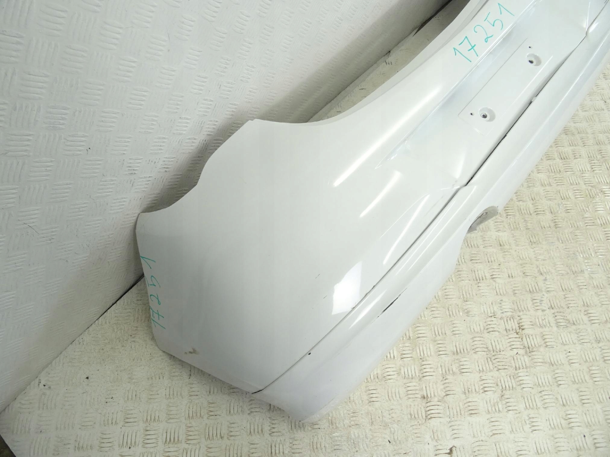Opel Corsa E OPC LINE Paraurti posteriore posteriore | GetMotor Y2Z