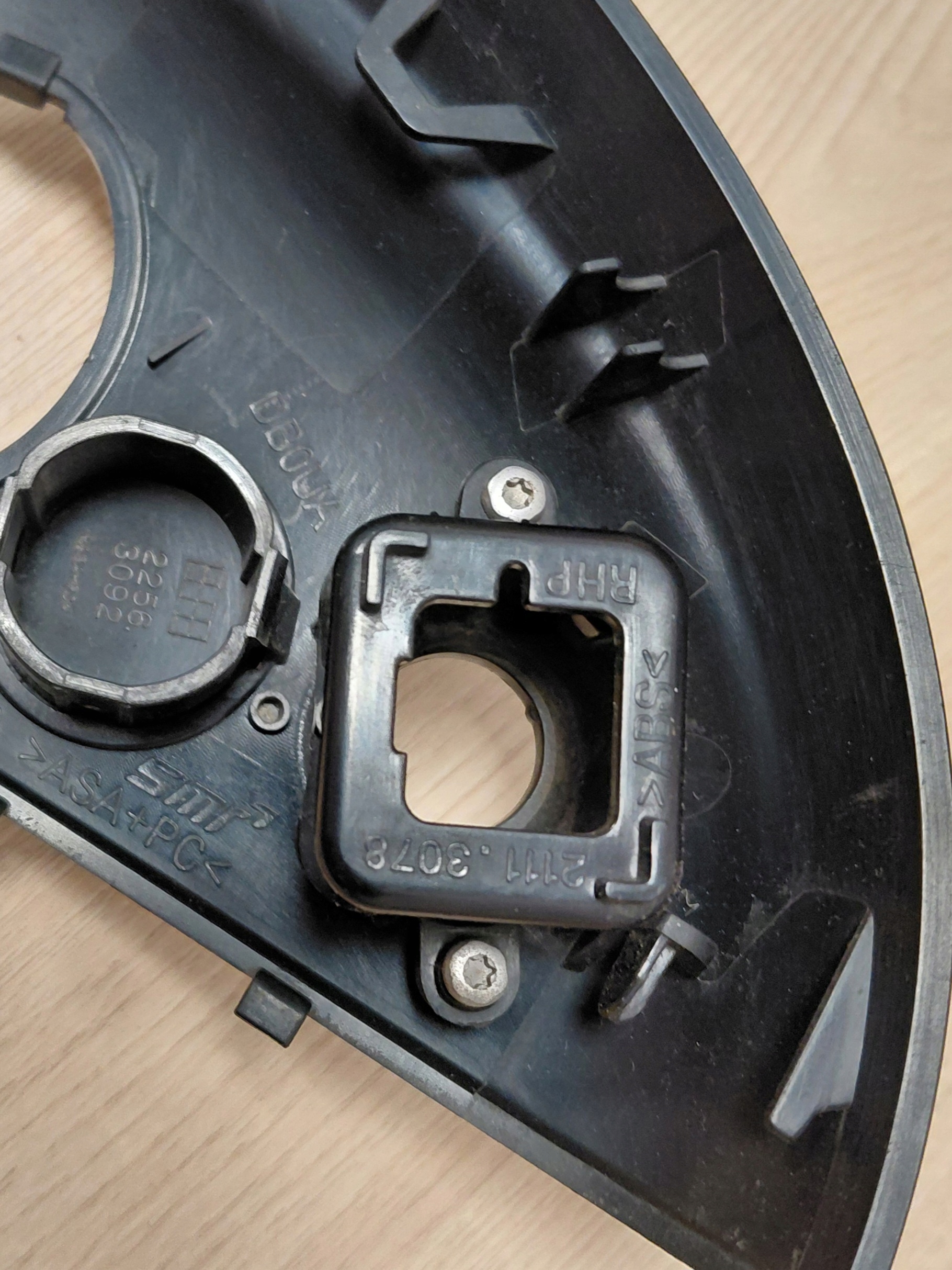 RANGE ROVER VELAR L560 cover lower of the right mirrors KAMERA sensor PDC OE