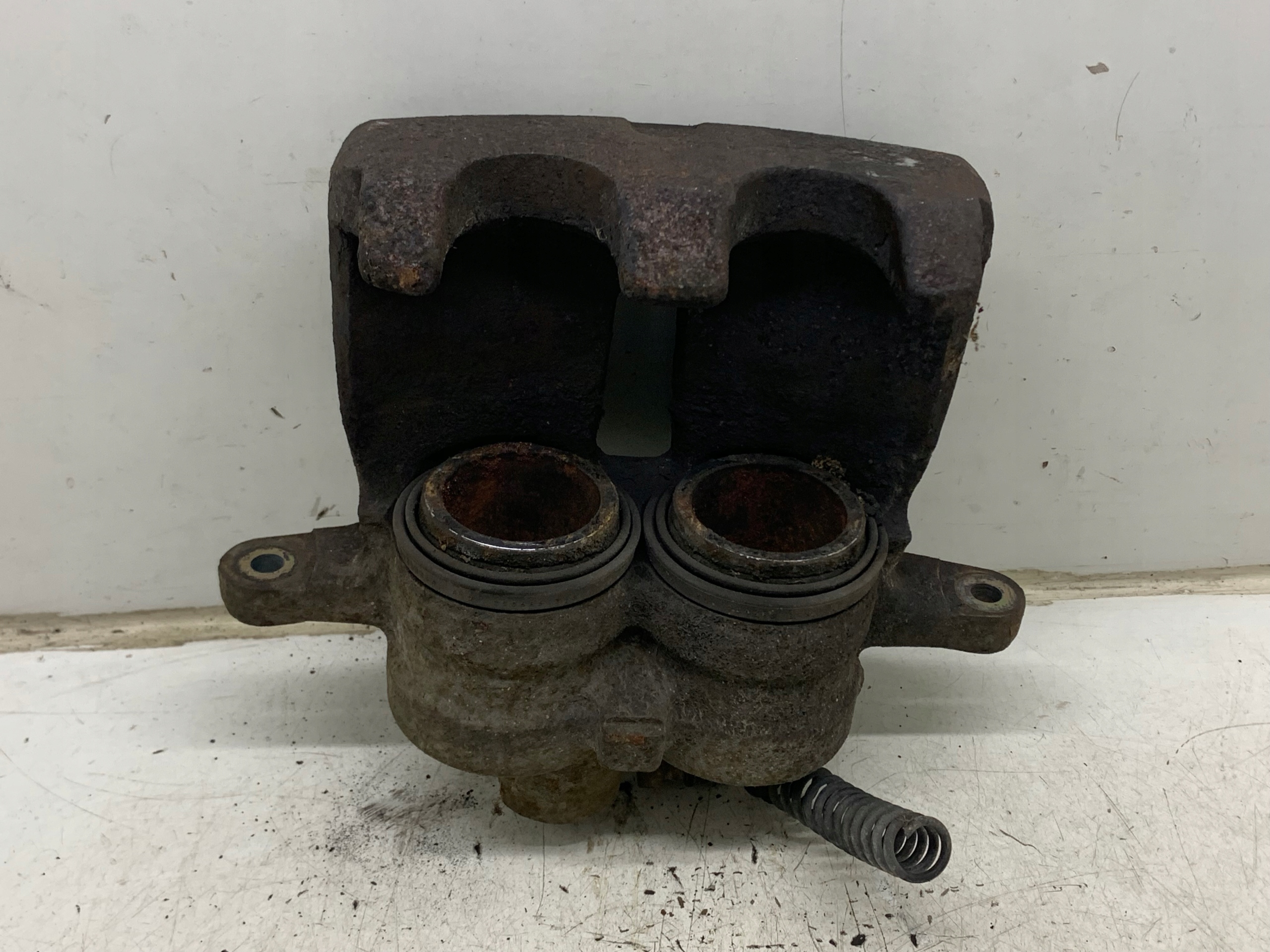 caliper electrical right rear part RANGE ROVER SPORT and L320 05-13