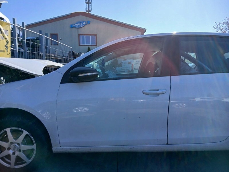 tür vorne links VW GOLF 6 NUMER LAKIERU LB9A