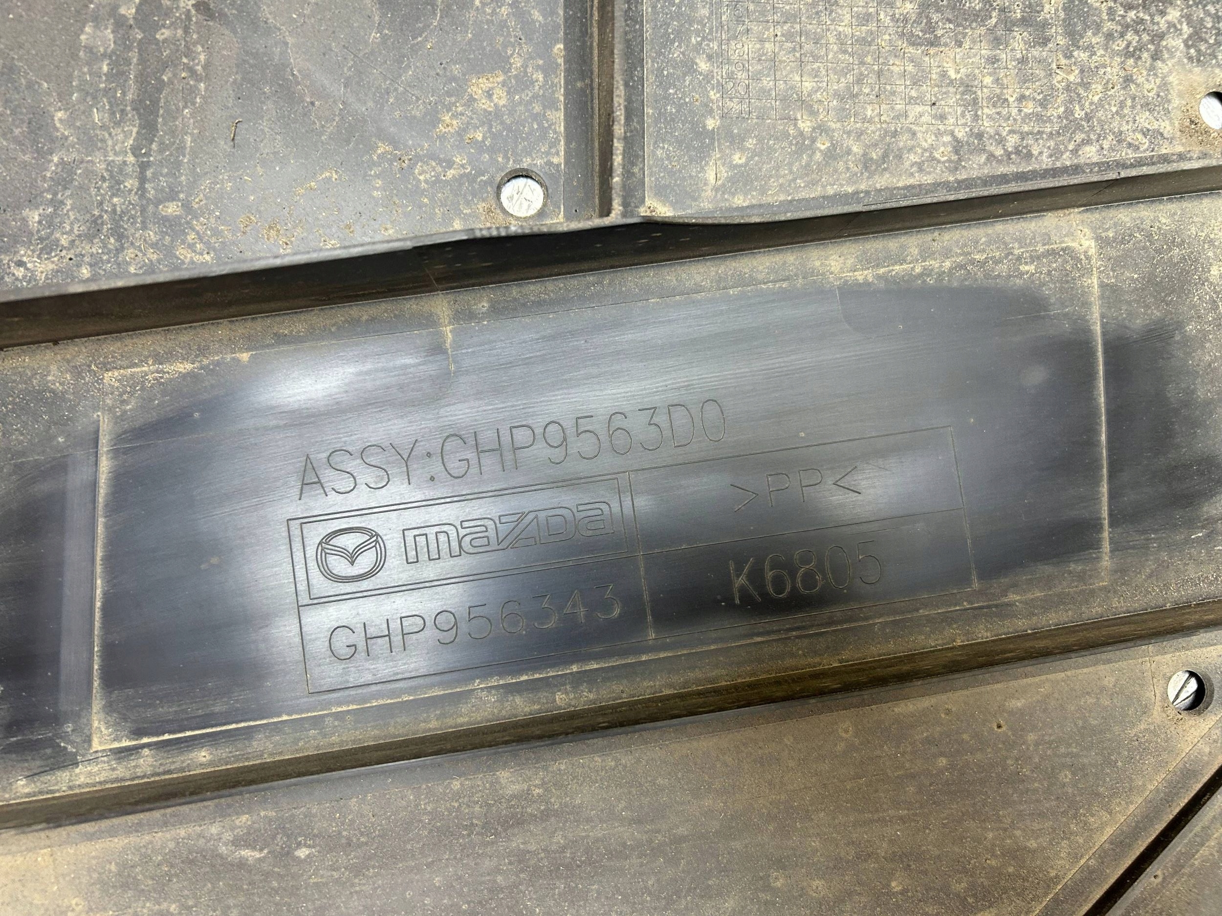 cover side chassis right Mazda 6 GJ 2016 GHP9563D0