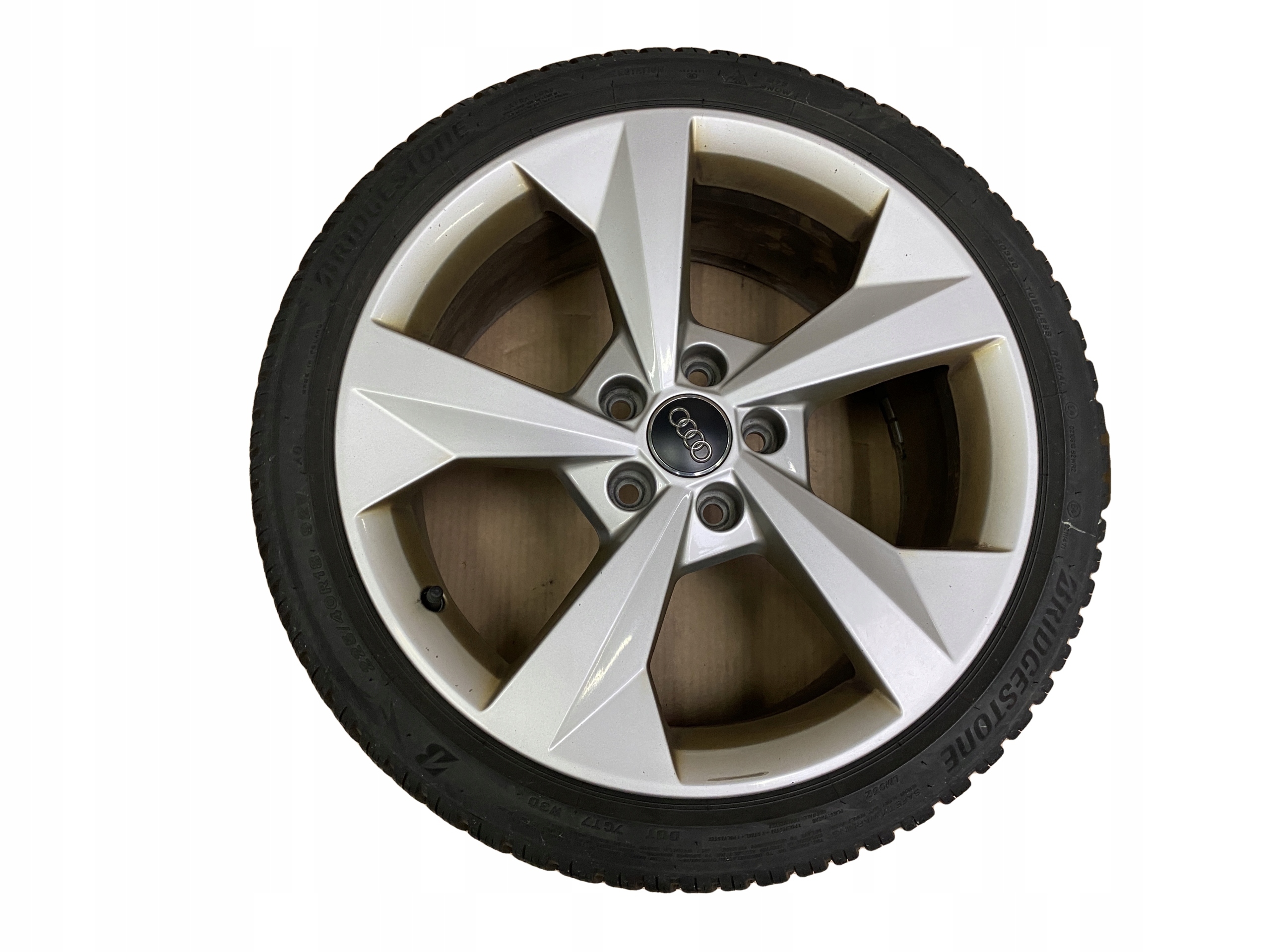 AUDI A3 8Y wheels discs 225/40R18 BRIDGESTONE ZIMA