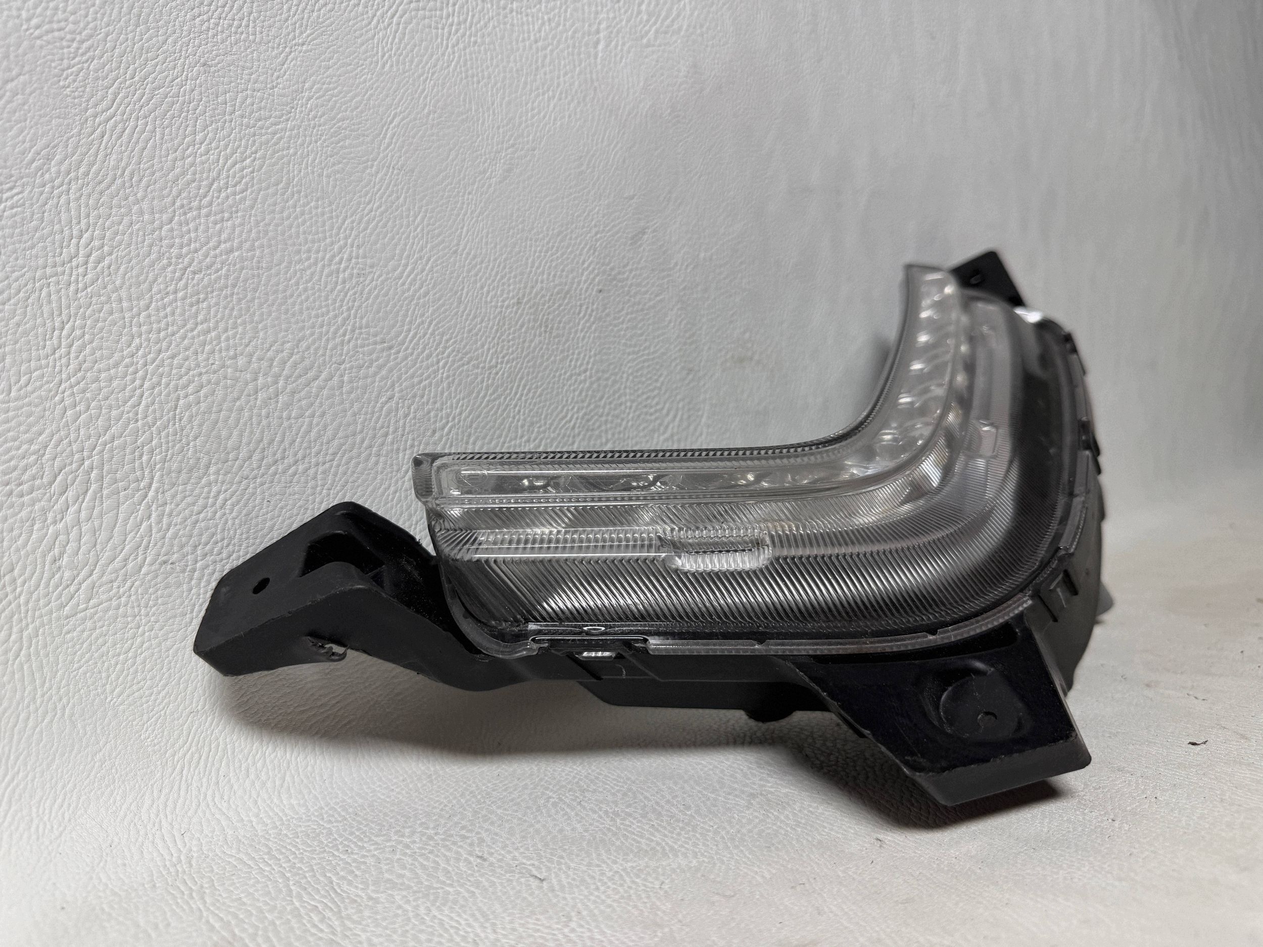 HYUNDAI I10 II 13- fog light right front front light LED DRL 92202B901