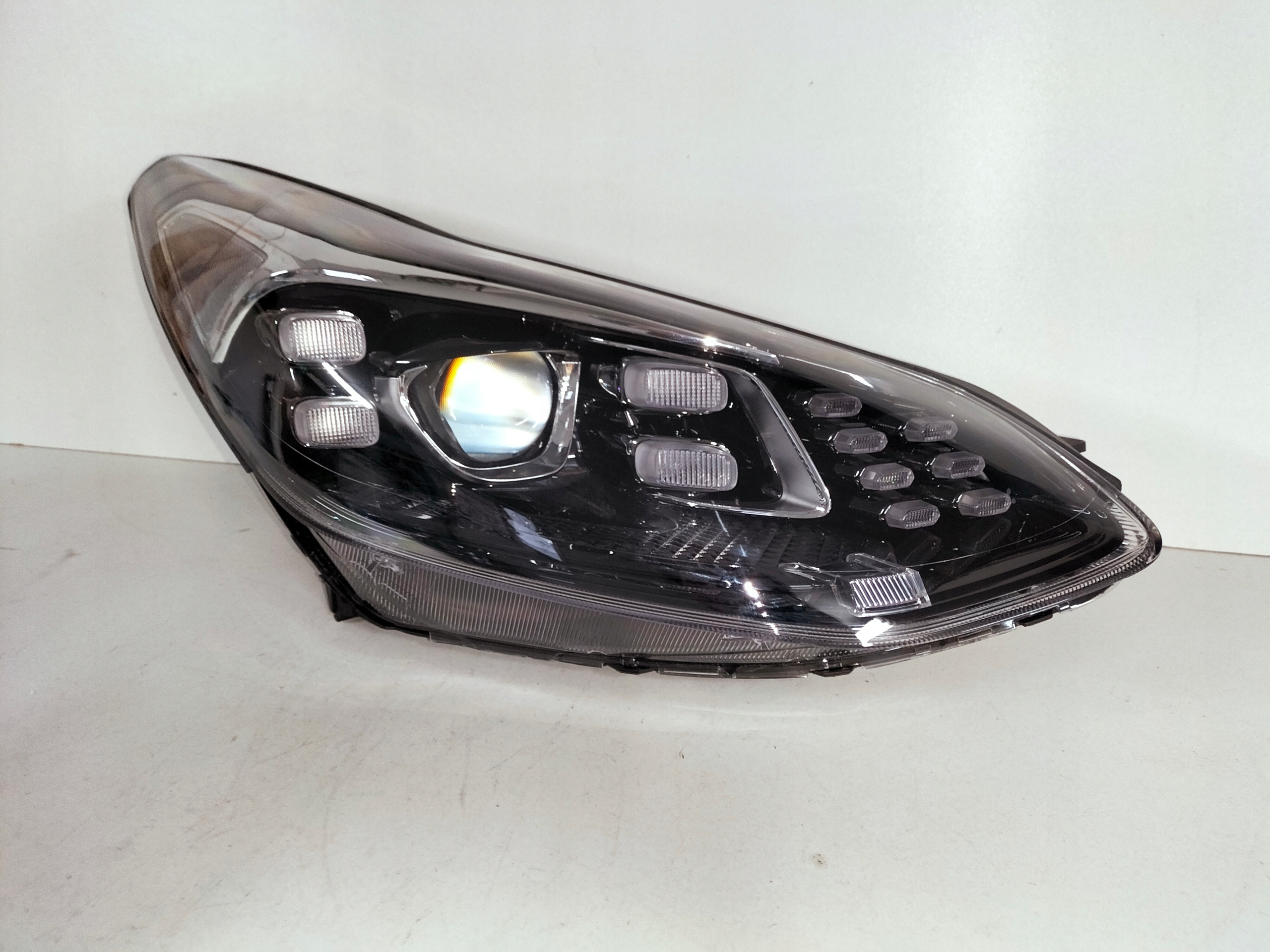 light front right KIA SPORTAGE IV LIFT 18- LED
