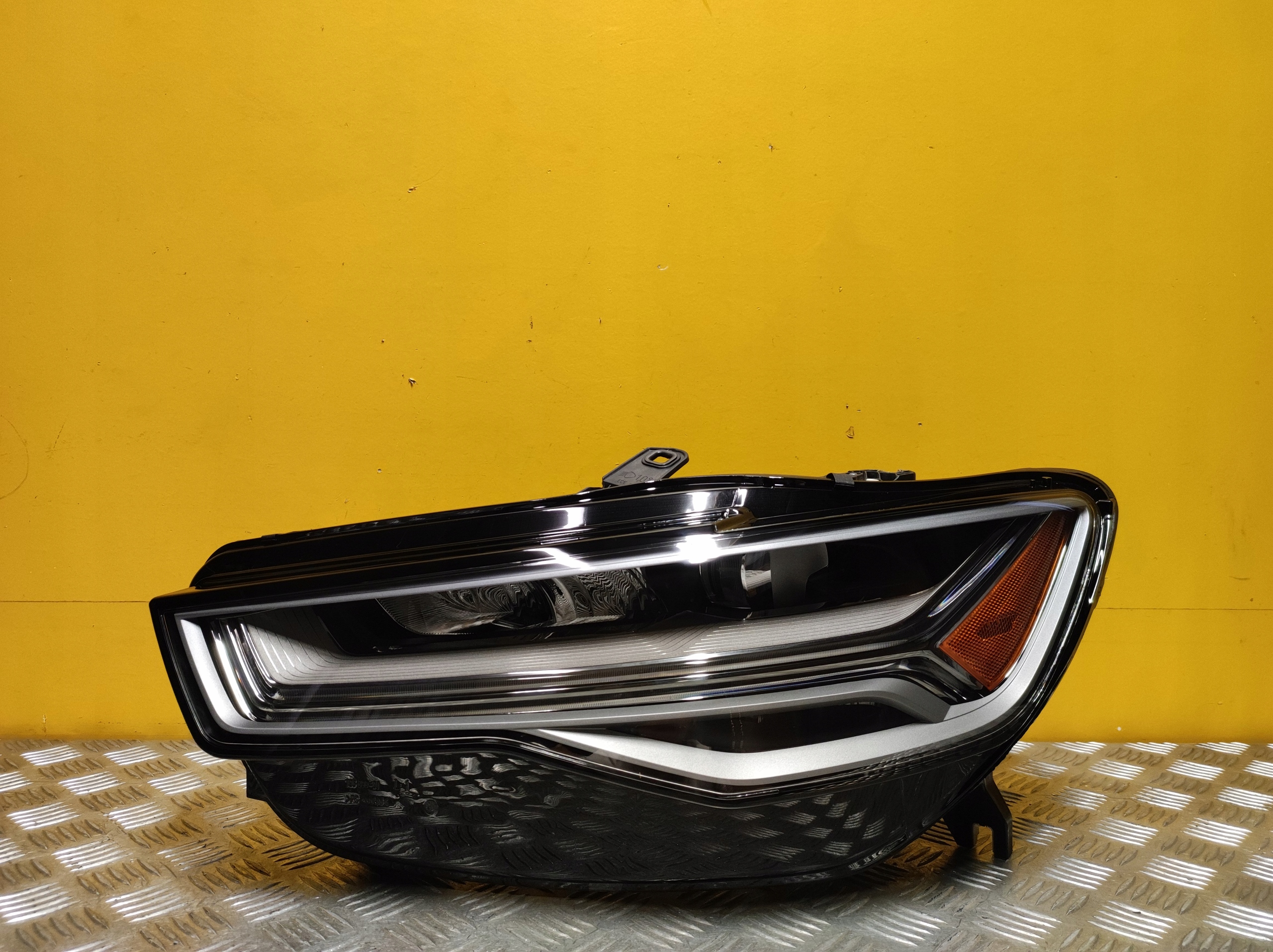 AUDI A6 S6 C7 2014- REFLEKTOR LAMPA FULL LED L USA