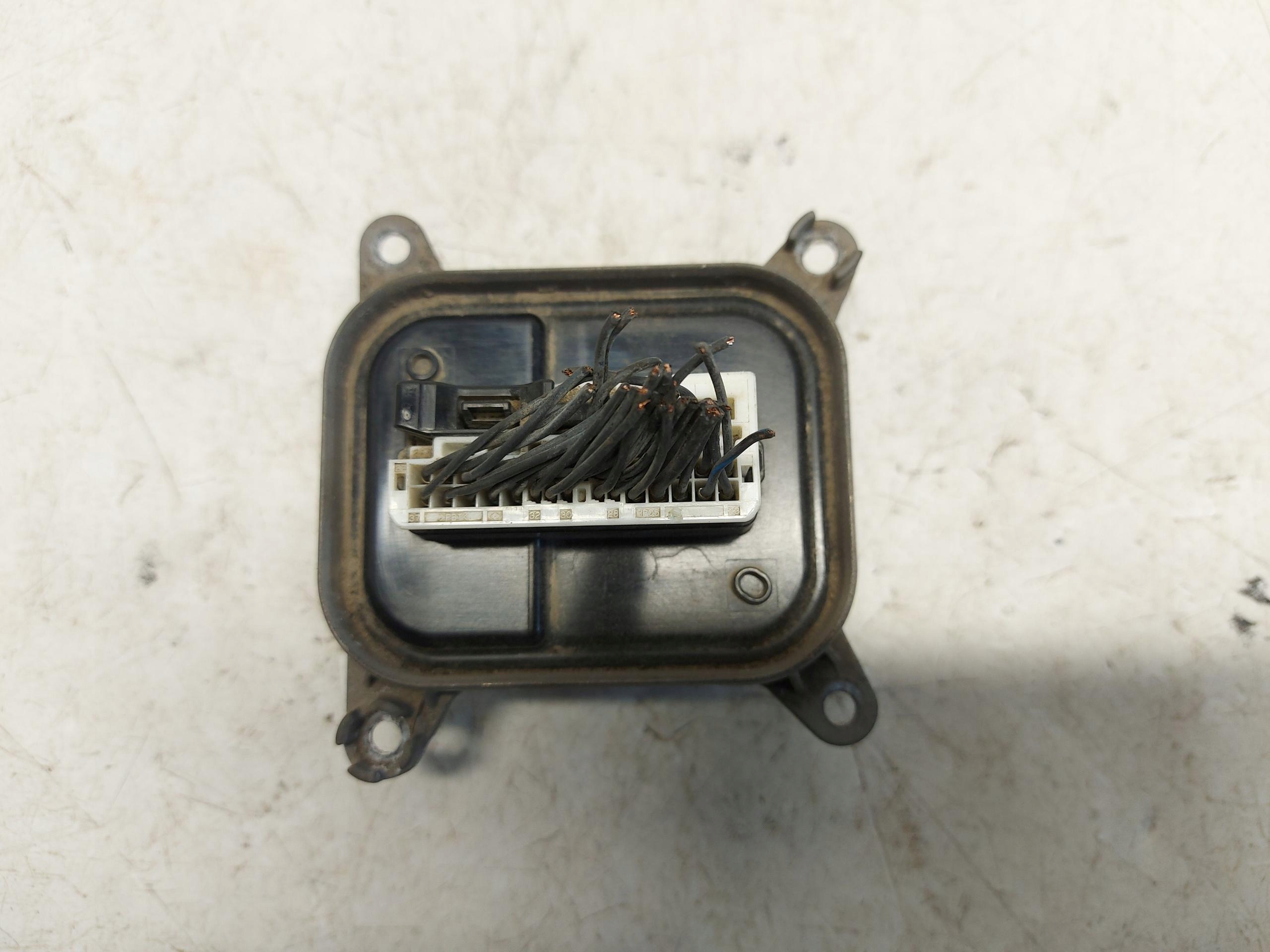 TESLA MODEL Y 2022r, module lights 1532925-02-C
