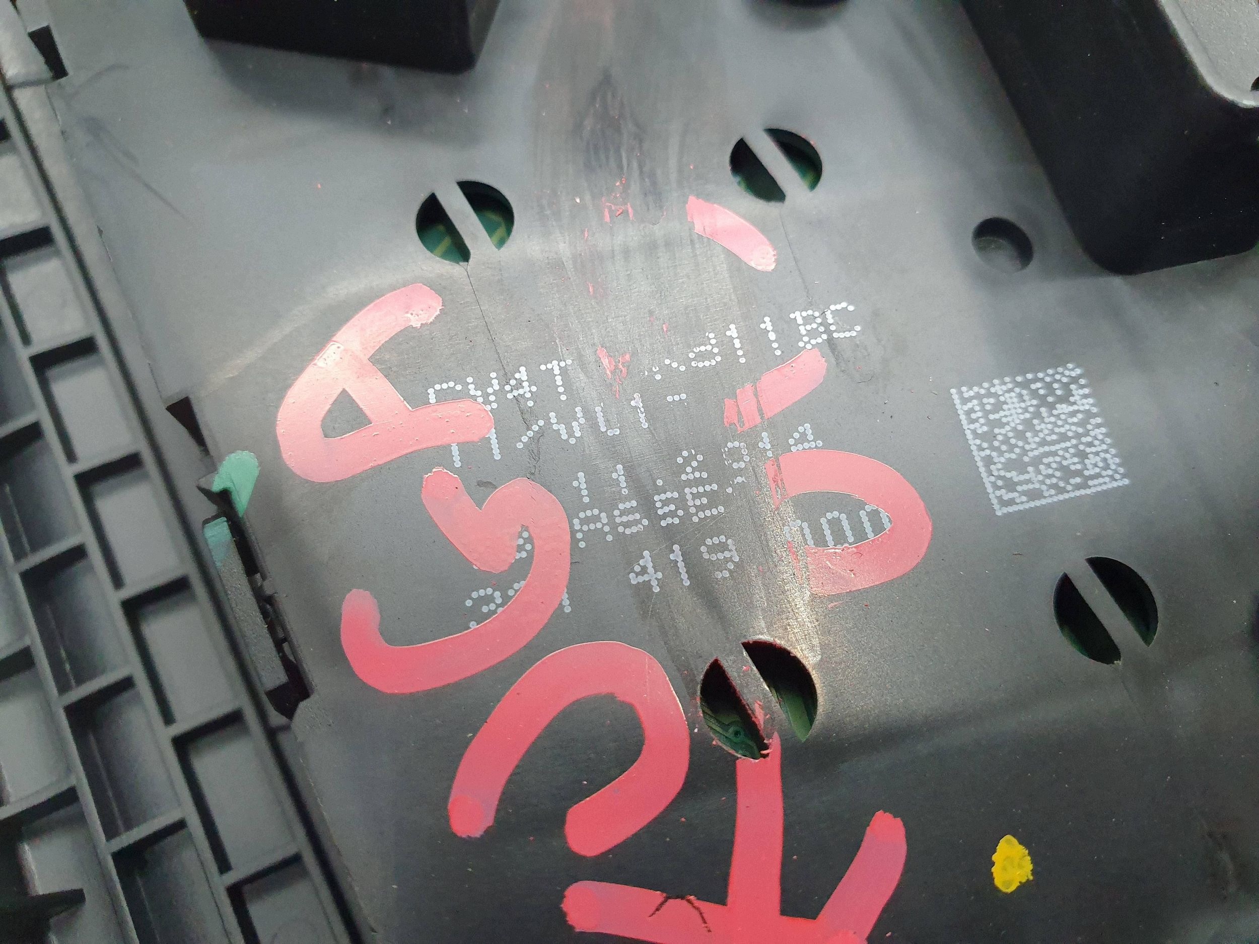 control panel RADIA frame KPL CV4T-8K811-BC FORD KUGA MK2